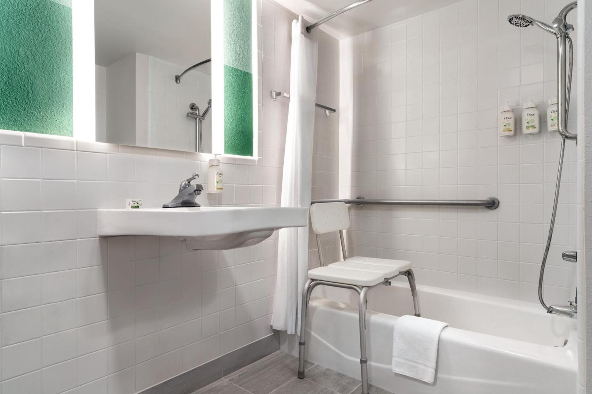 Wingate by Wyndham Williamsburg photo 47