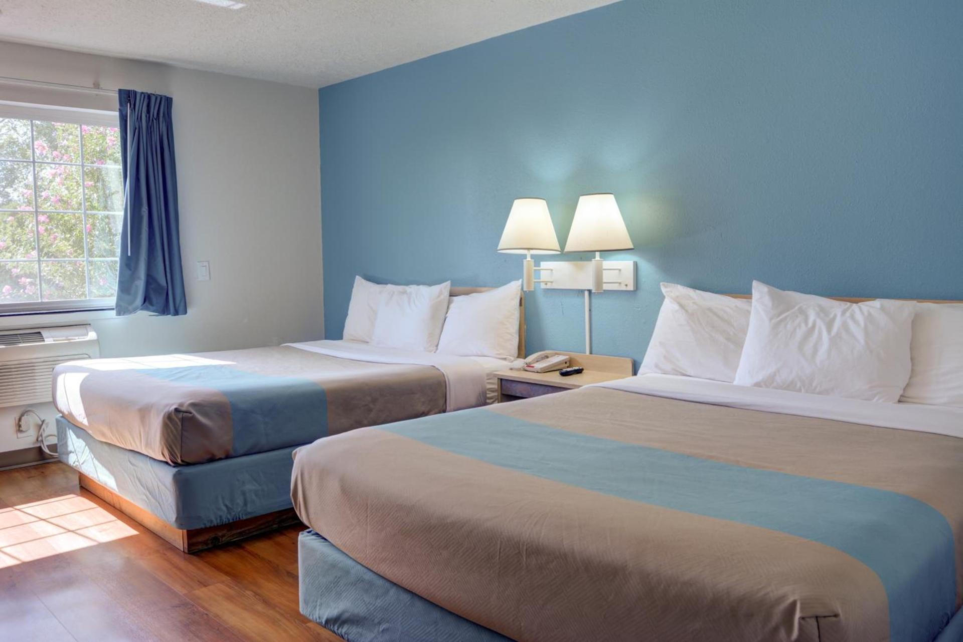 Motel 6-The Dalles, OR photo 54