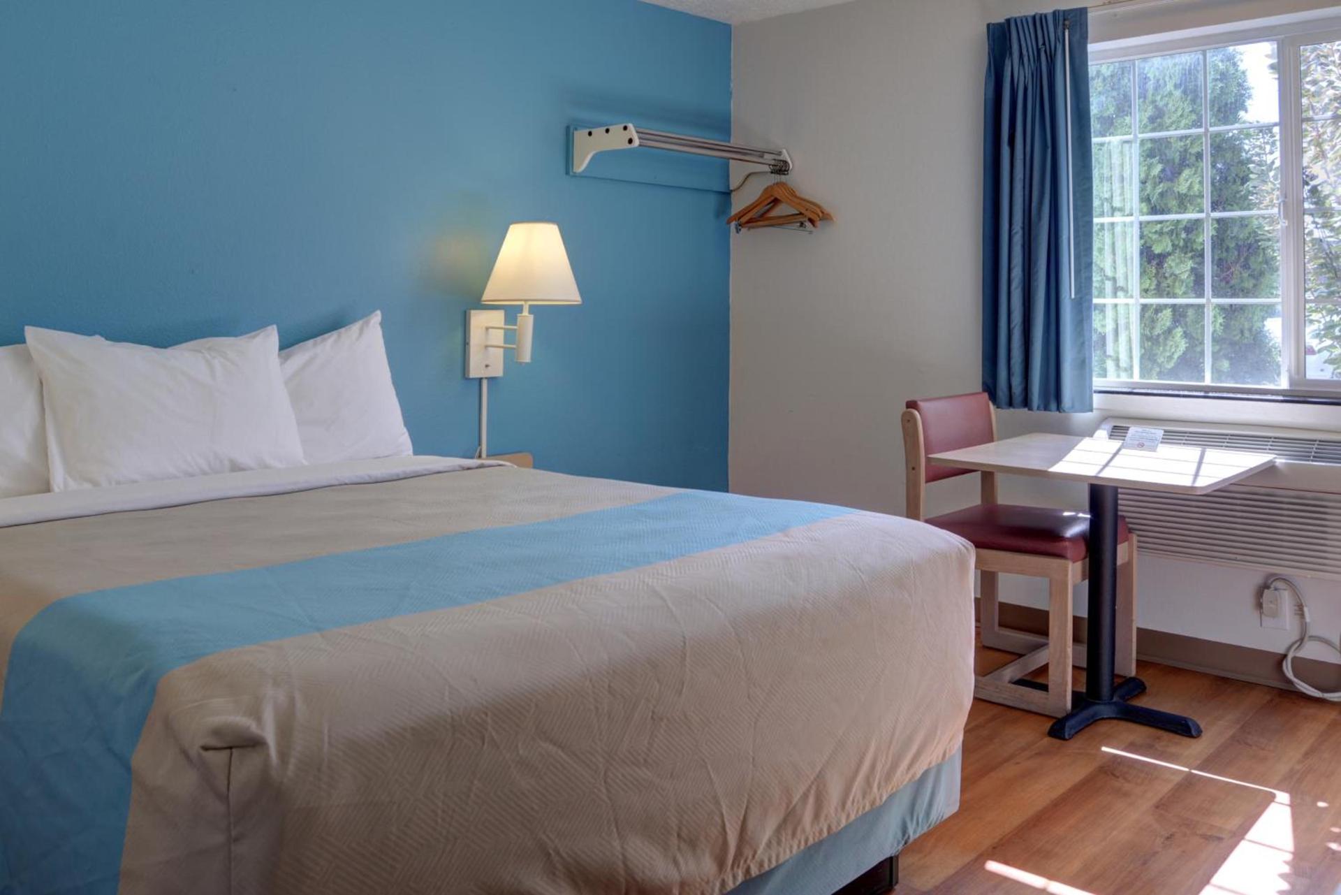 Motel 6-The Dalles, OR photo 59