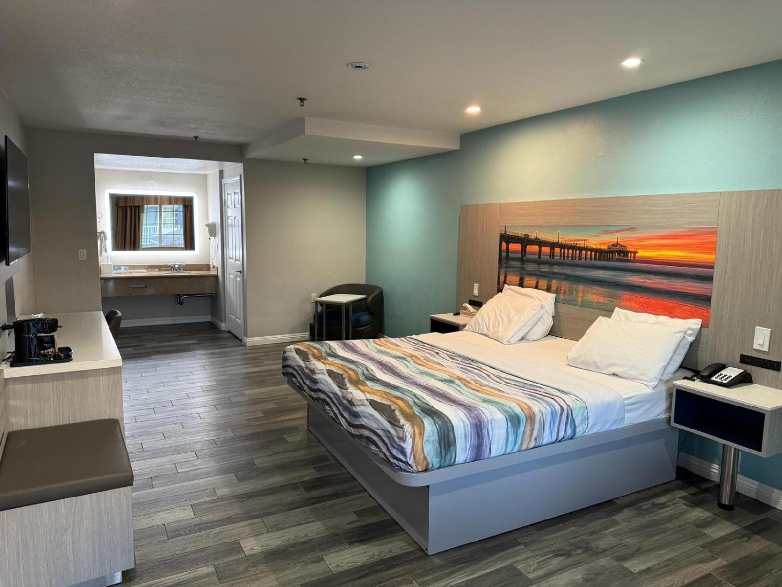 Wave Hotel Manhattan Beach photo 9