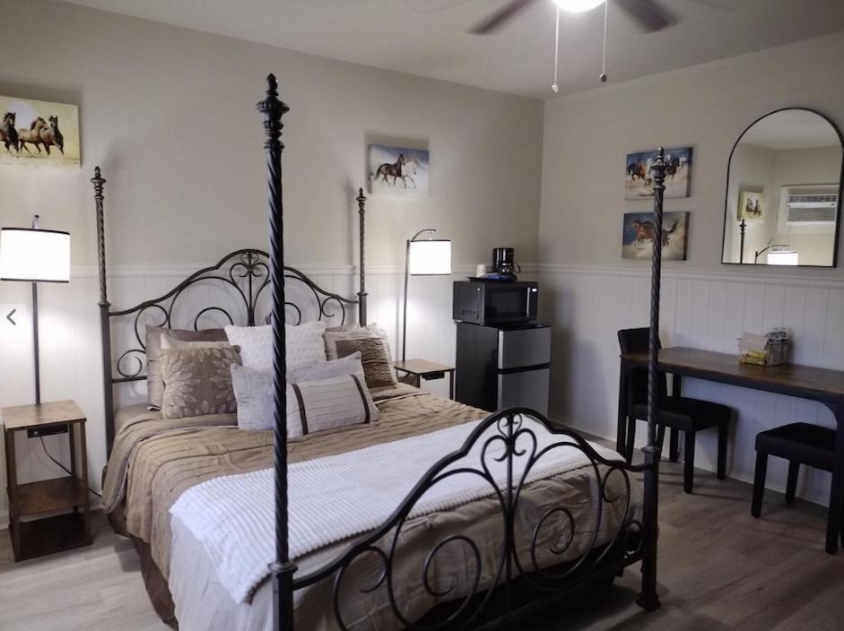 Shamrock Cove Inn photo 14