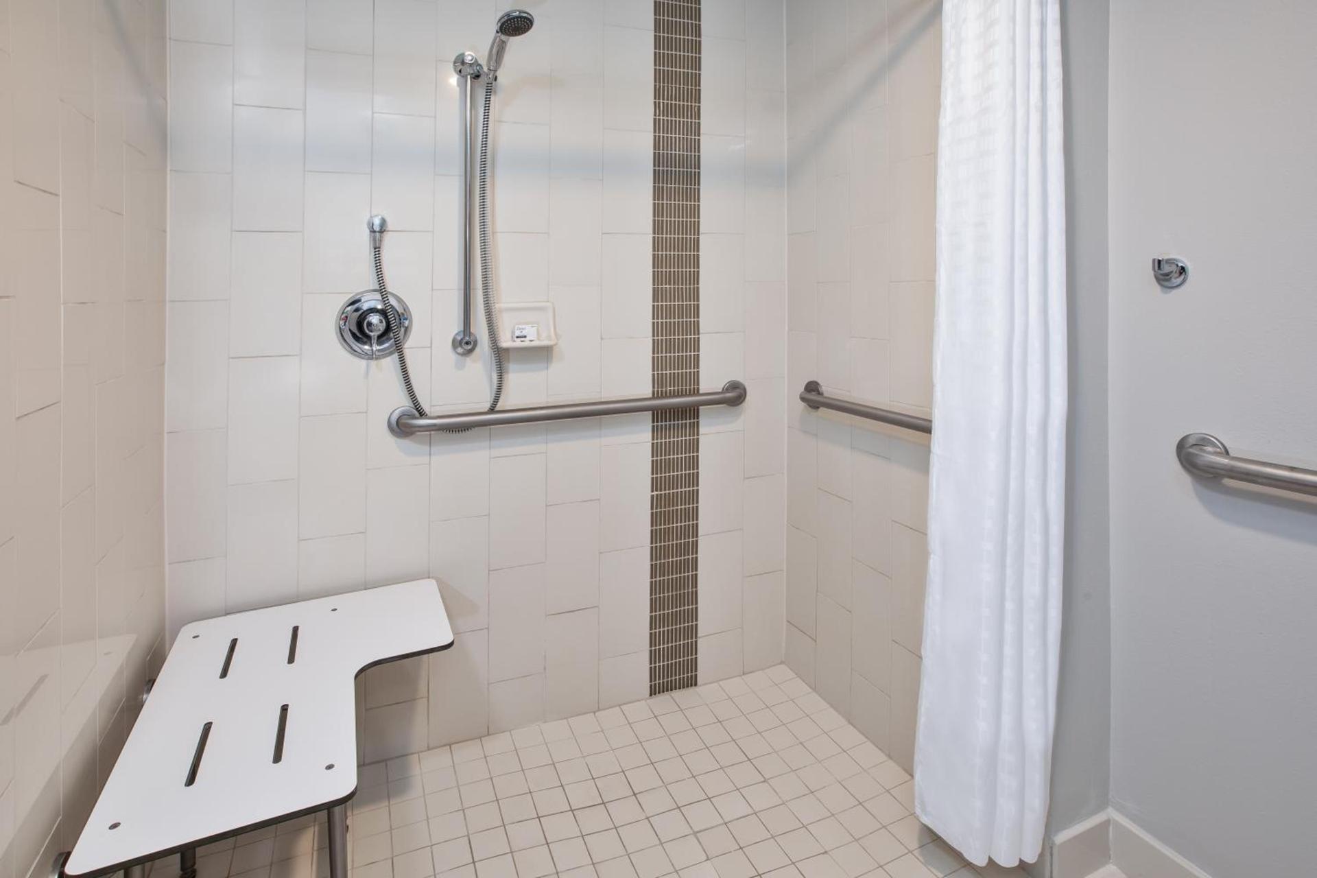 Candlewood Suites - Cincinnati Northeast - Mason by IHG photo 31