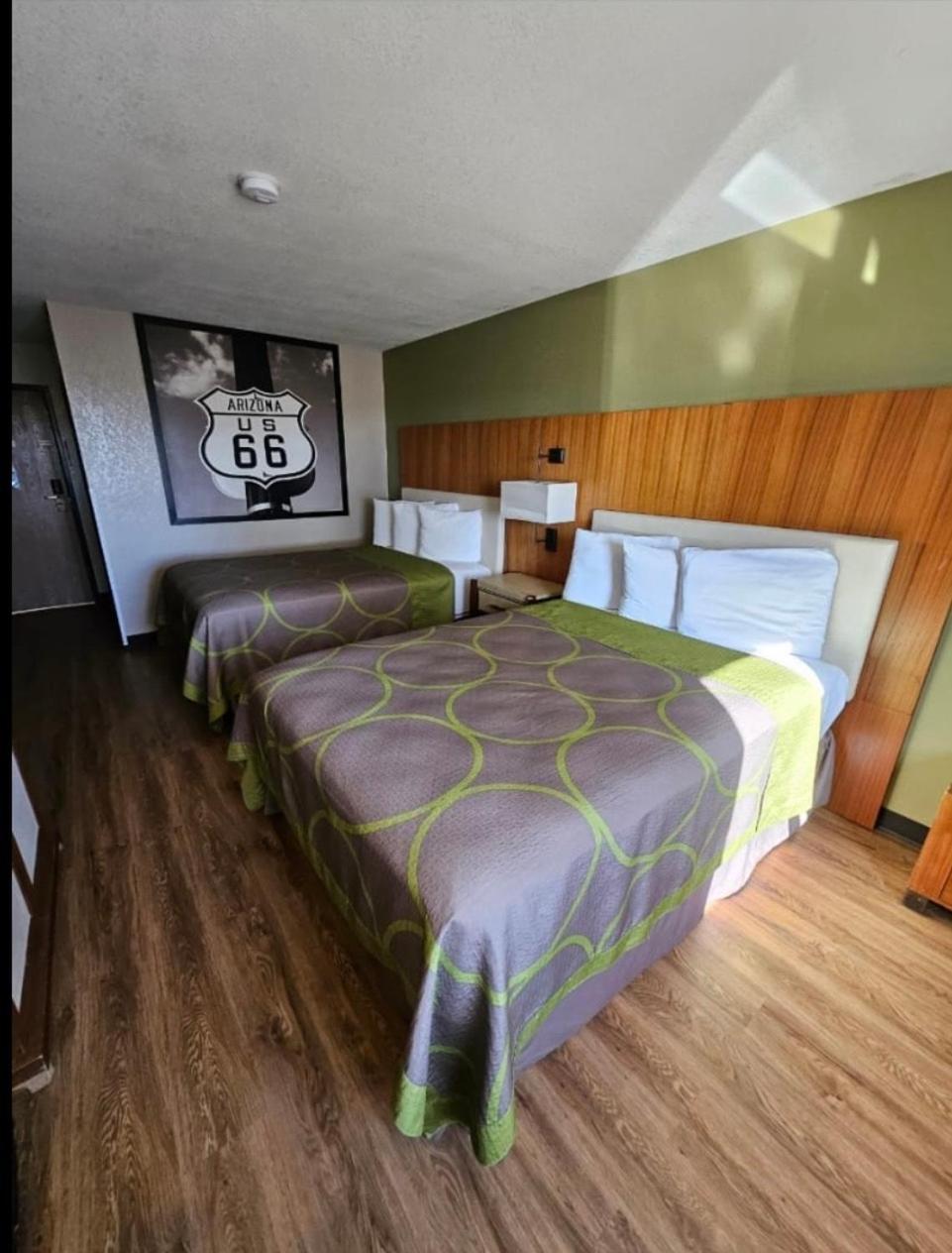 Super 8 by Wyndham Holbrook photo 34