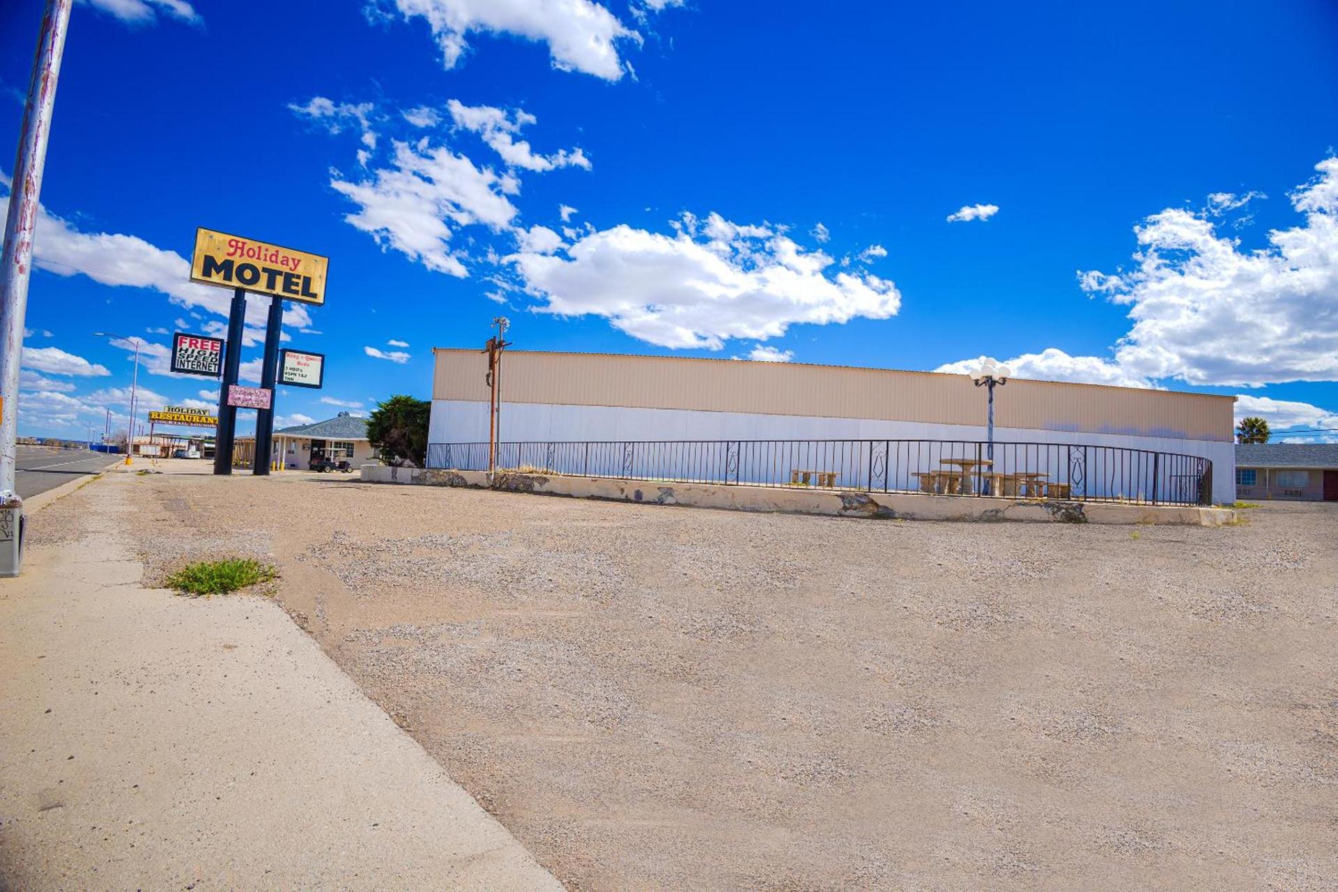 Holiday Motel Lordsburg I-10 photo 8