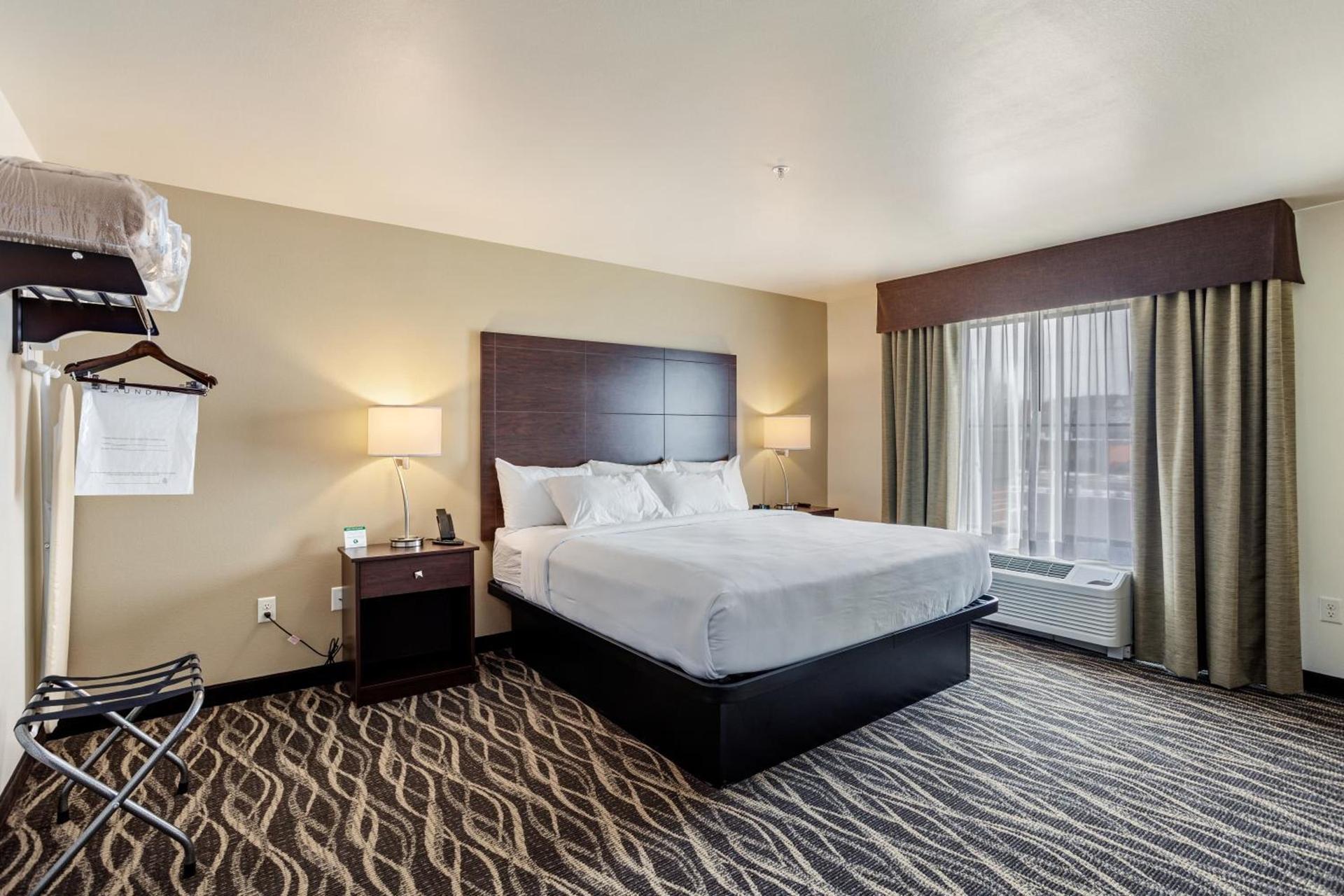 Cobblestone Hotel & Suites - Rhinelander photo 16