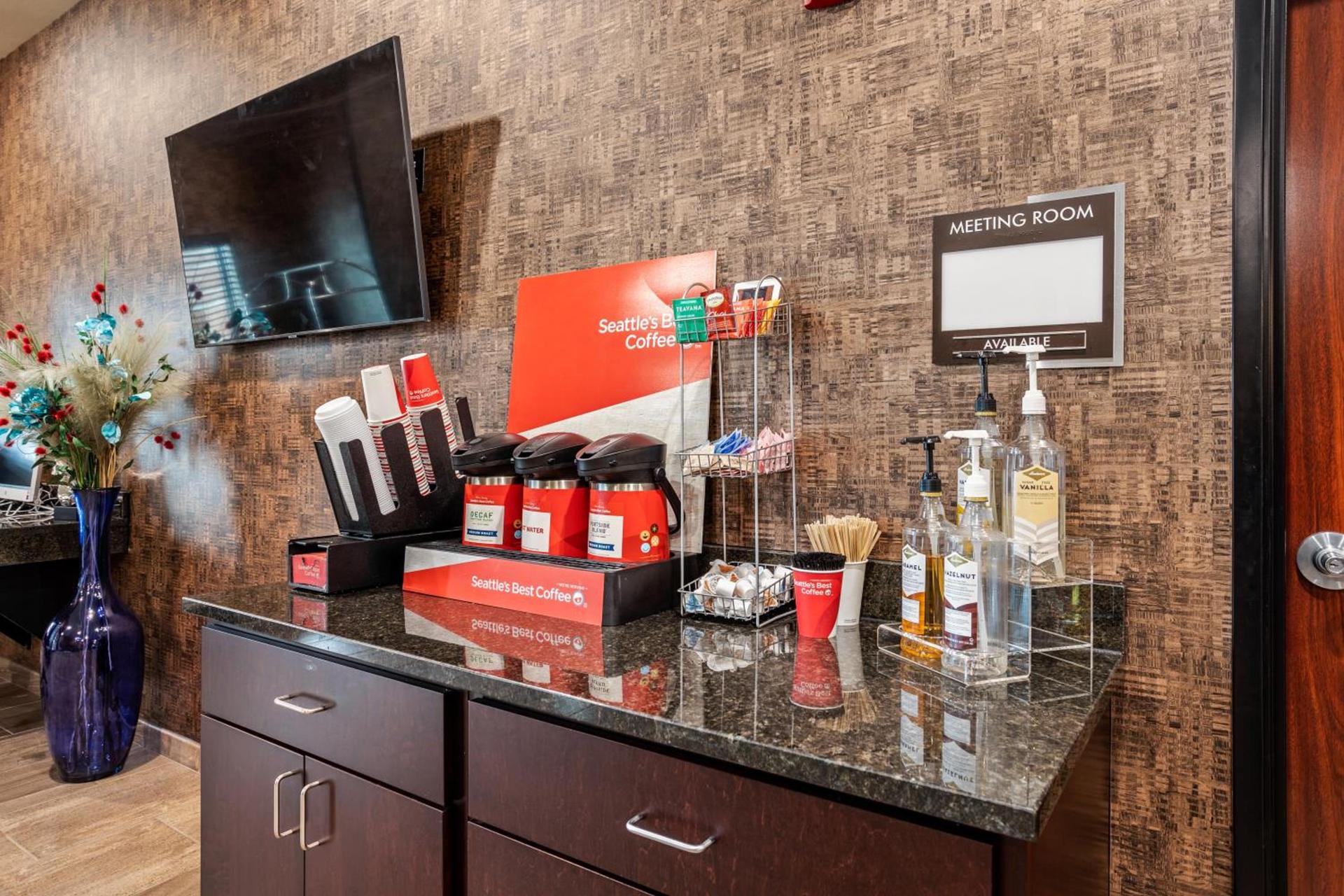 Cobblestone Hotel & Suites - Rhinelander photo 18