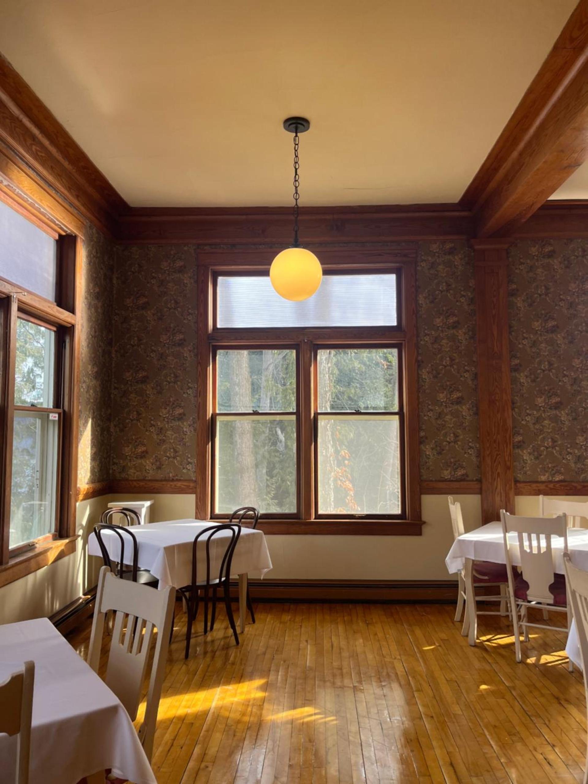 Terrace Inn and 1911 Restaurant photo 95
