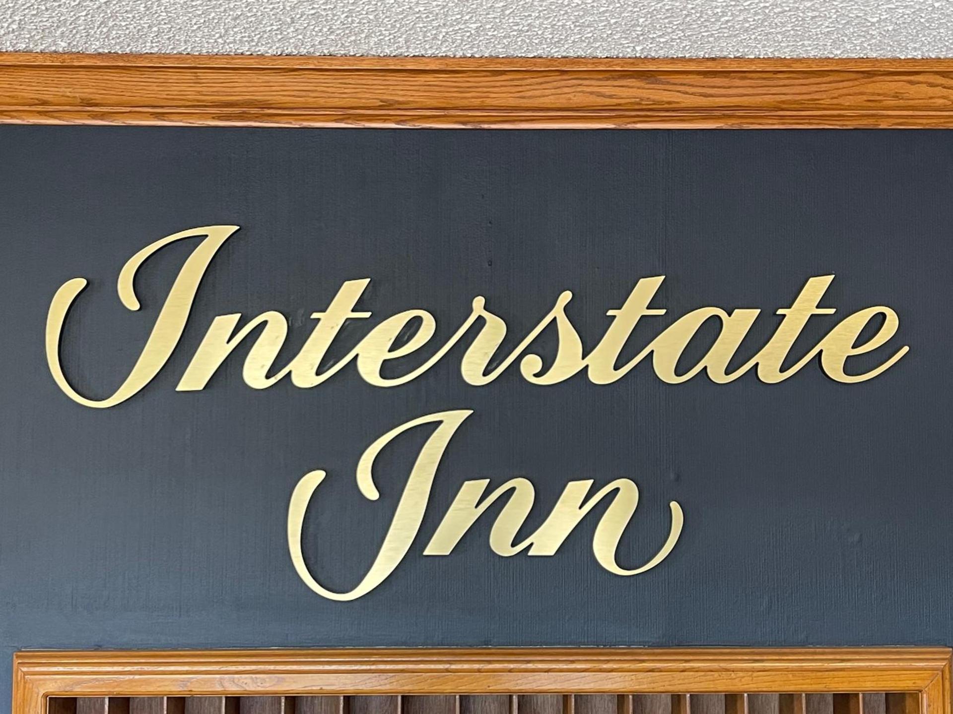 Interstate Inn photo 10