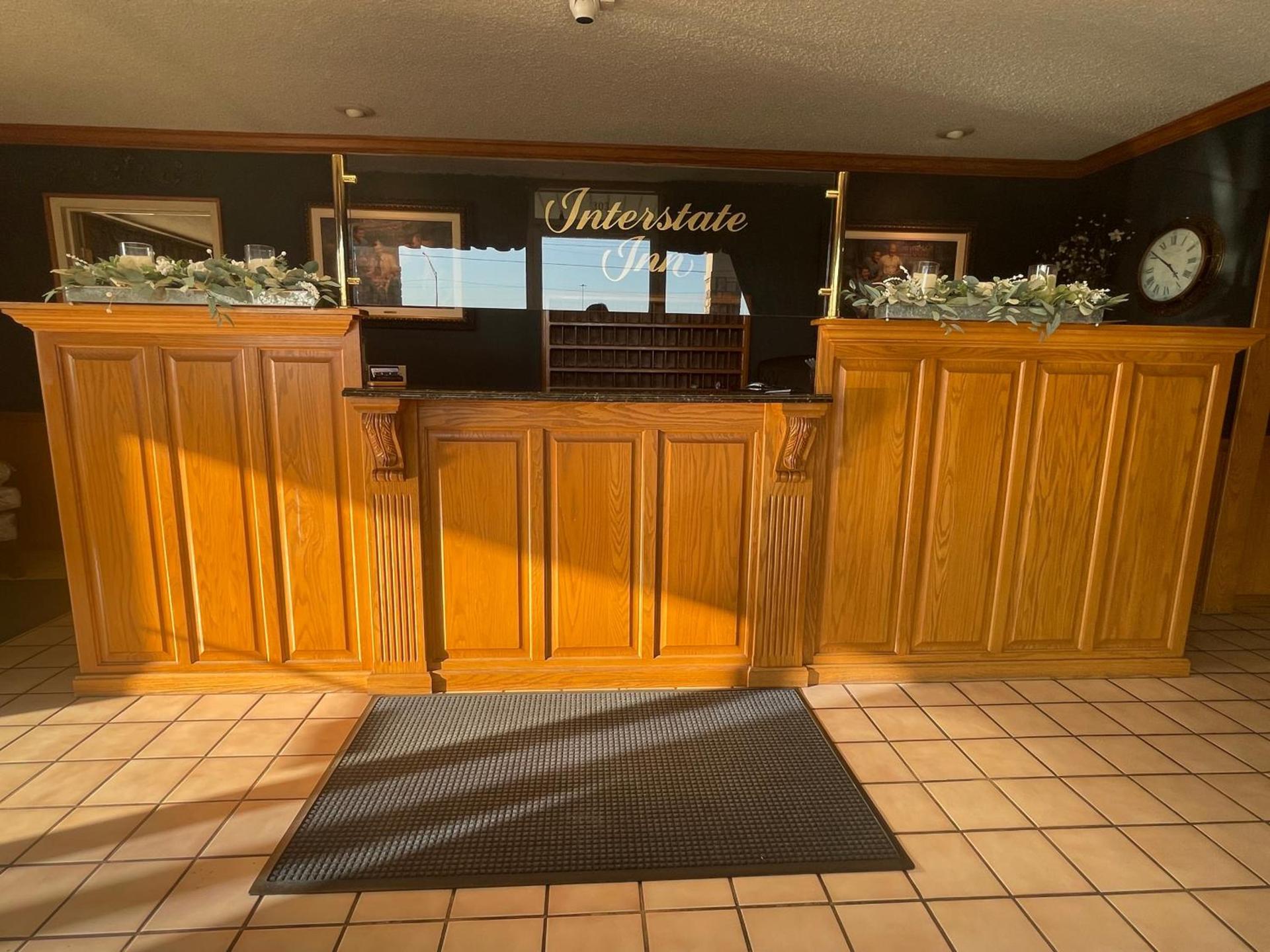 Interstate Inn photo 20