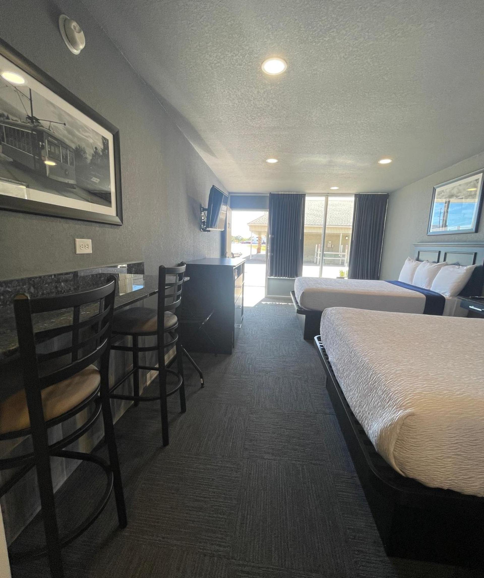 Interstate Inn photo 44