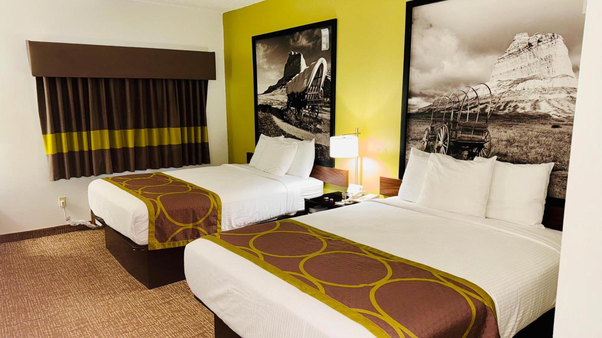 Forest City Inn photo 46