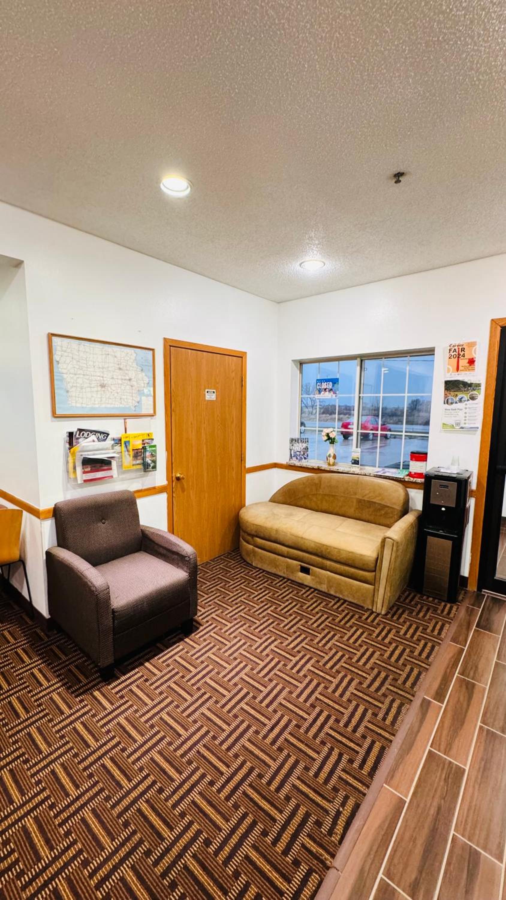 Forest City Inn photo 39