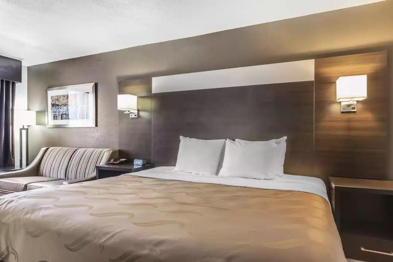 Quality Inn and Suites photo 12