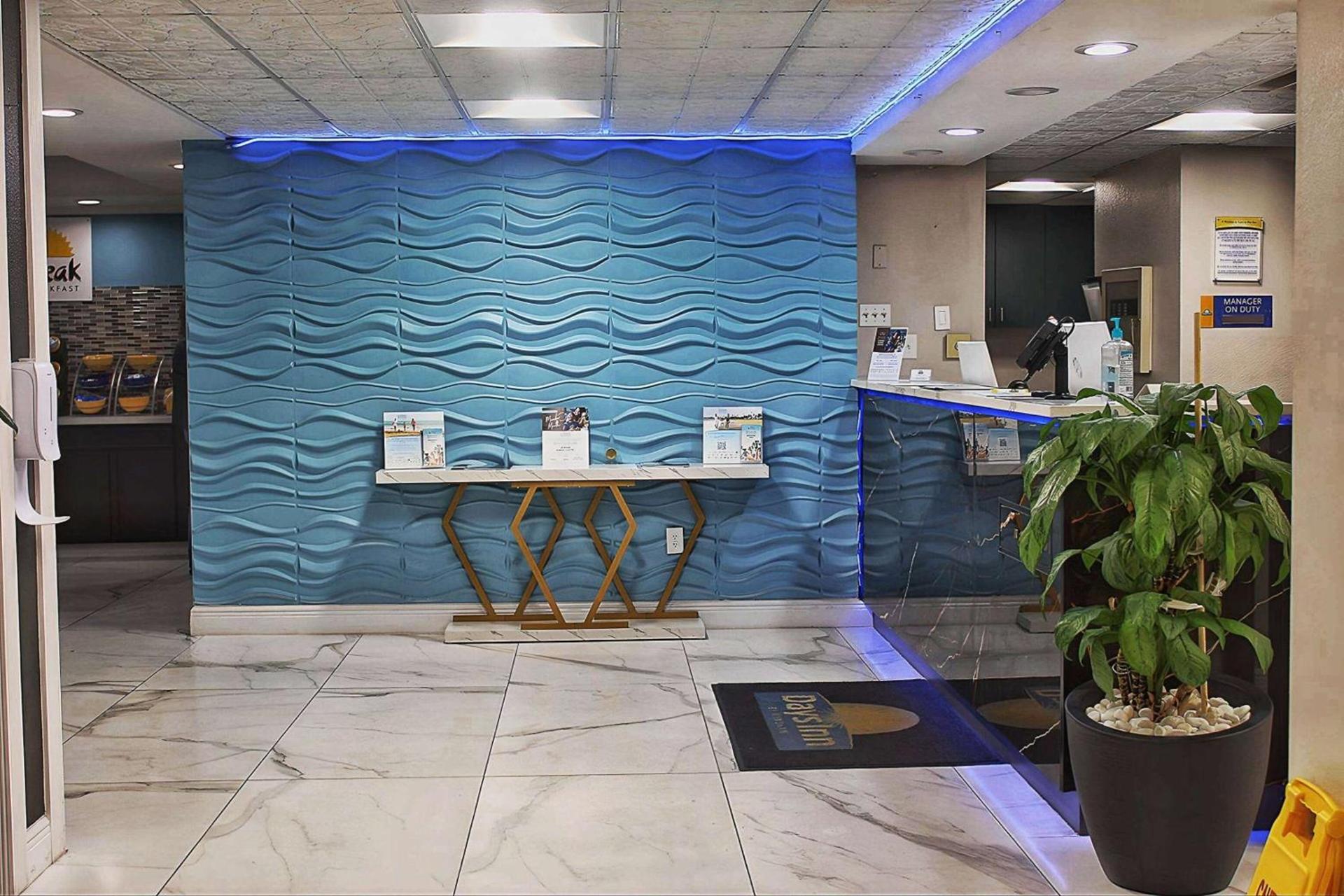 Days Inn by Wyndham Marianna photo 8