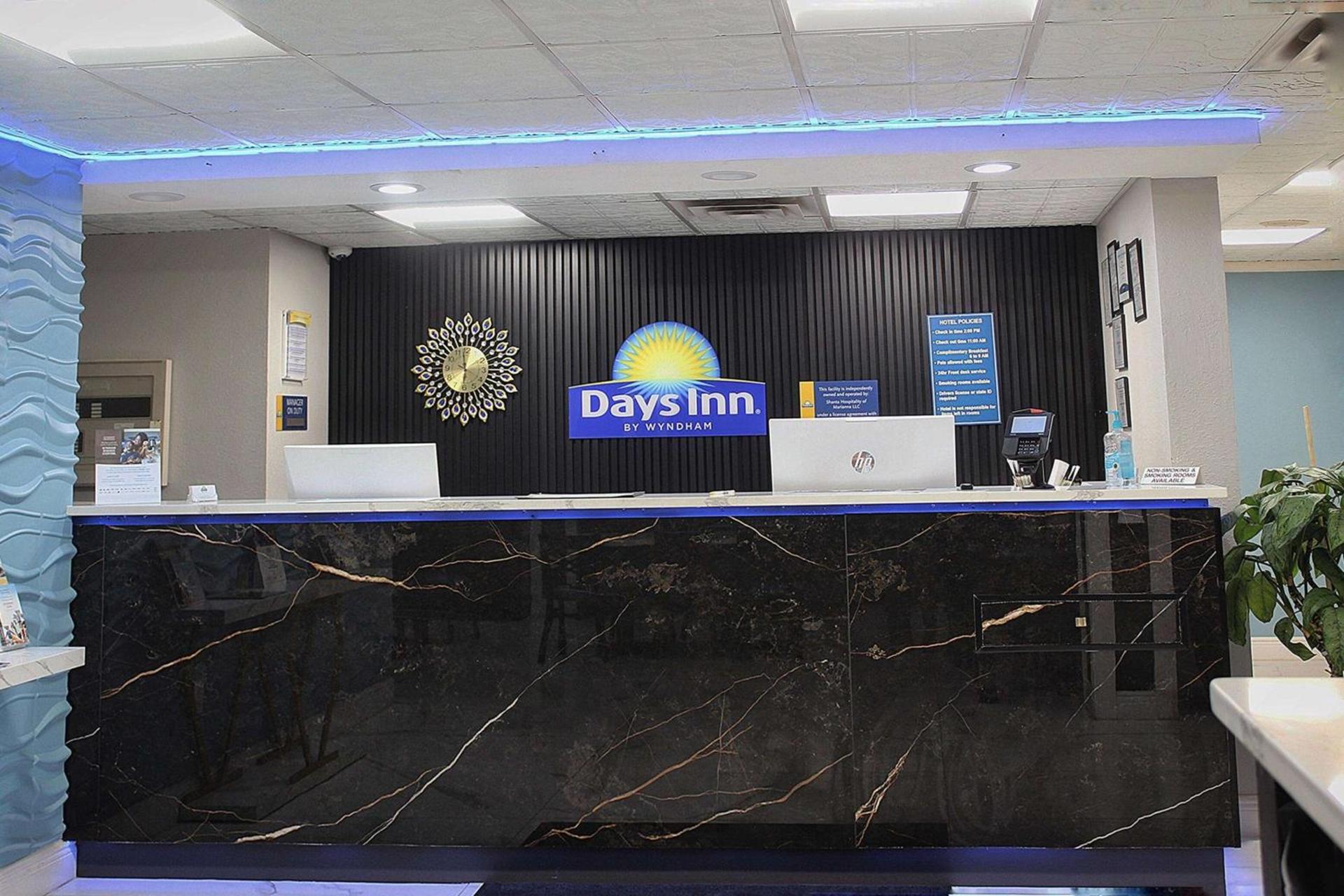 Days Inn by Wyndham Marianna photo 7