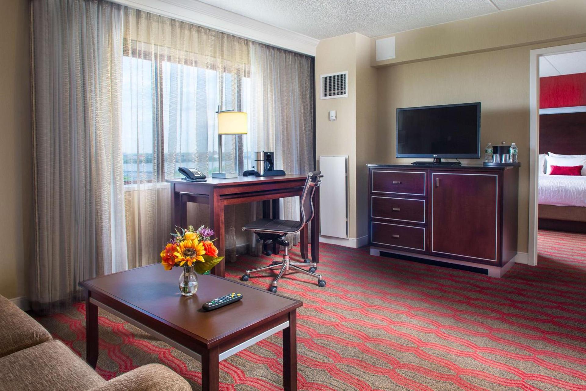 DoubleTree by Hilton New York-LaGuardia photo 17