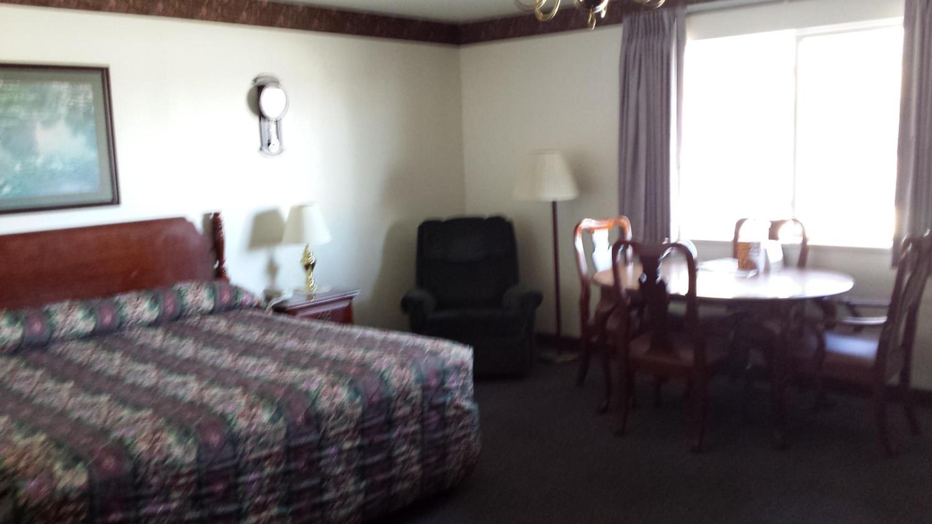 Dakota Inn photo 20