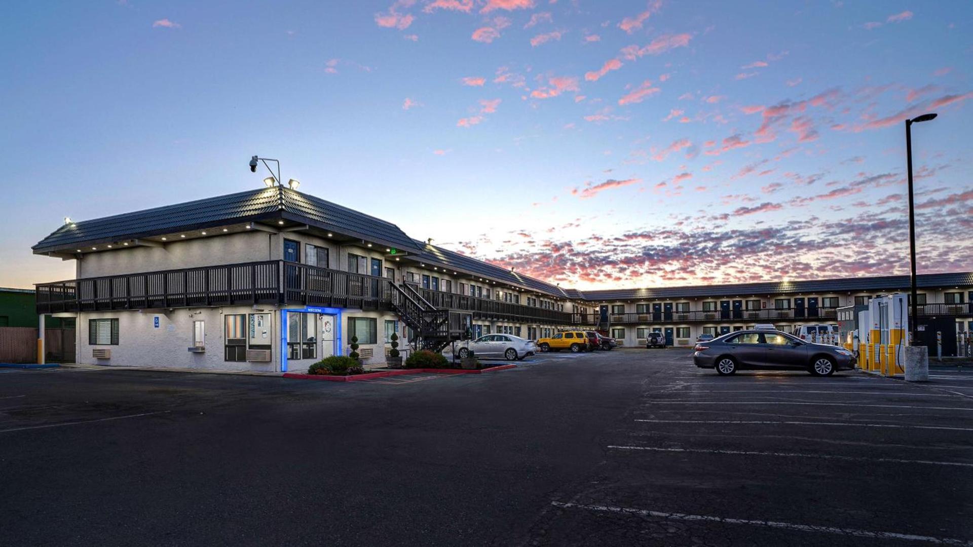 Motel 6-Eureka, CA Redwood Coast photo 2
