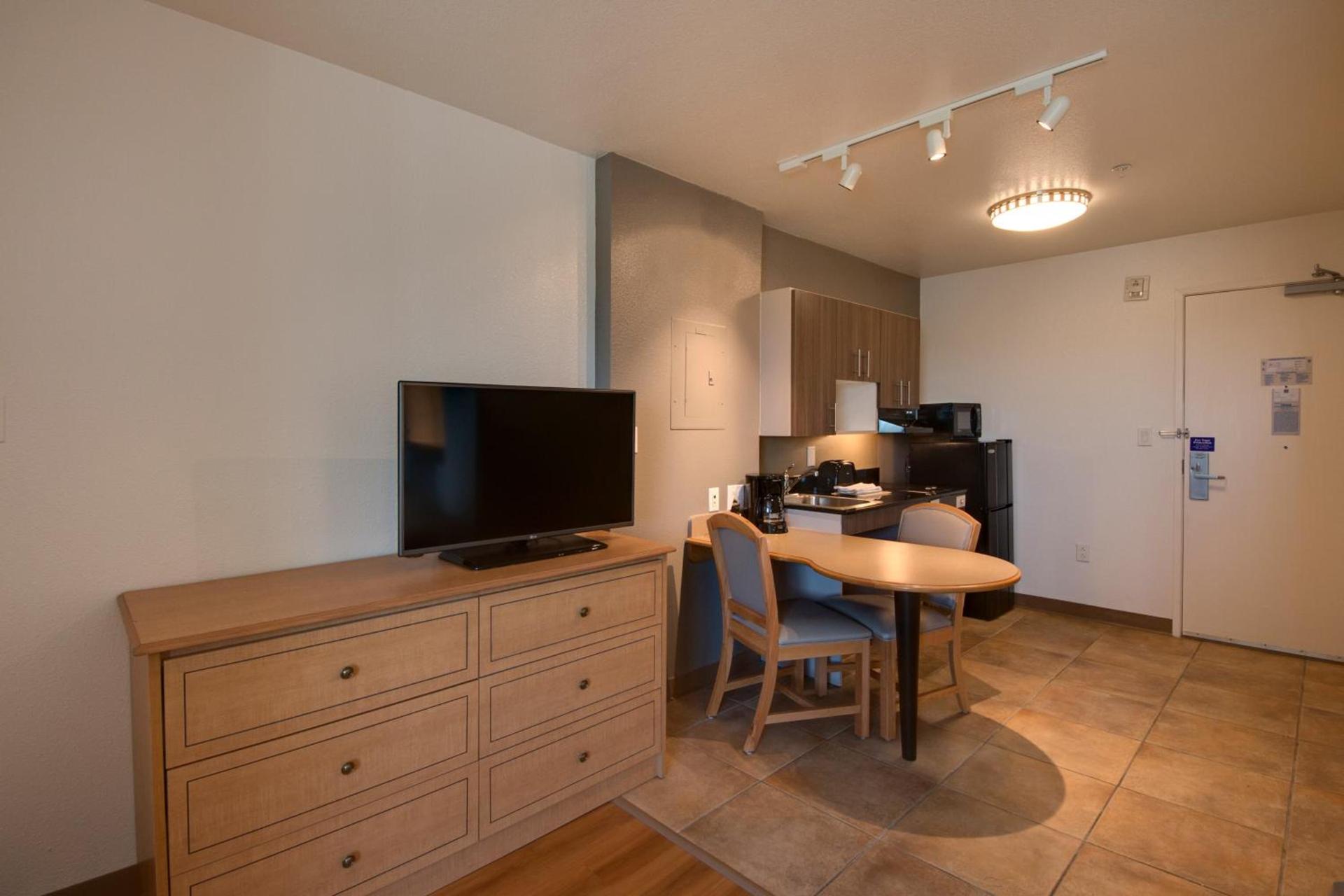 Studio 6-Brownsville, TX photo 18