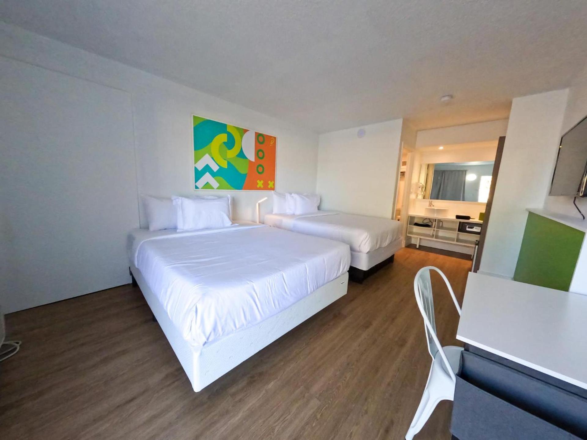 Impeccably cozy hotel room Developer Inn Express photo 15