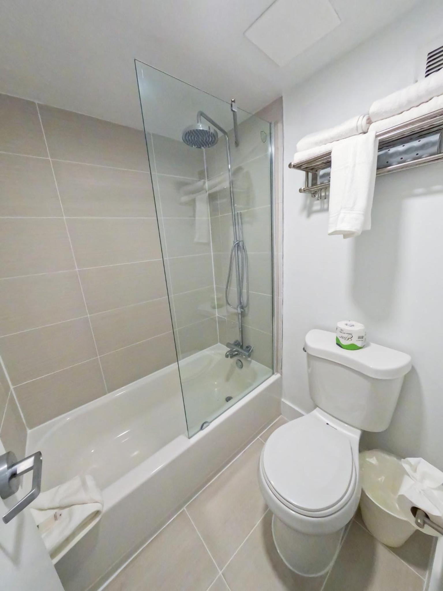 Impeccably cozy hotel room Developer Inn Express photo 18