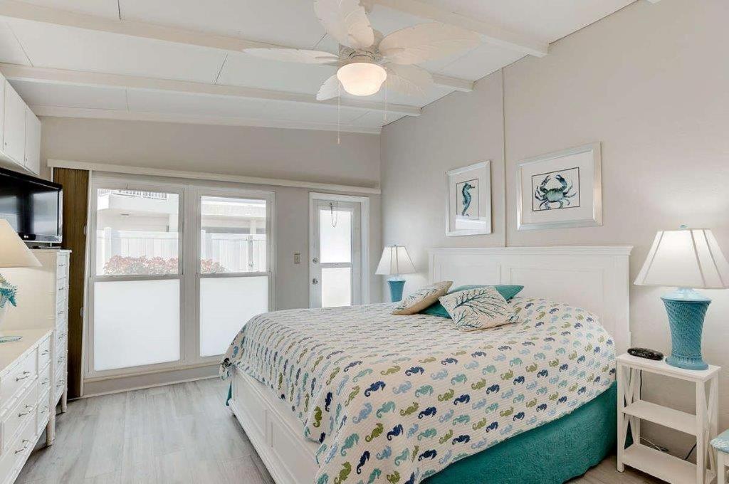 Sea Crest photo 38