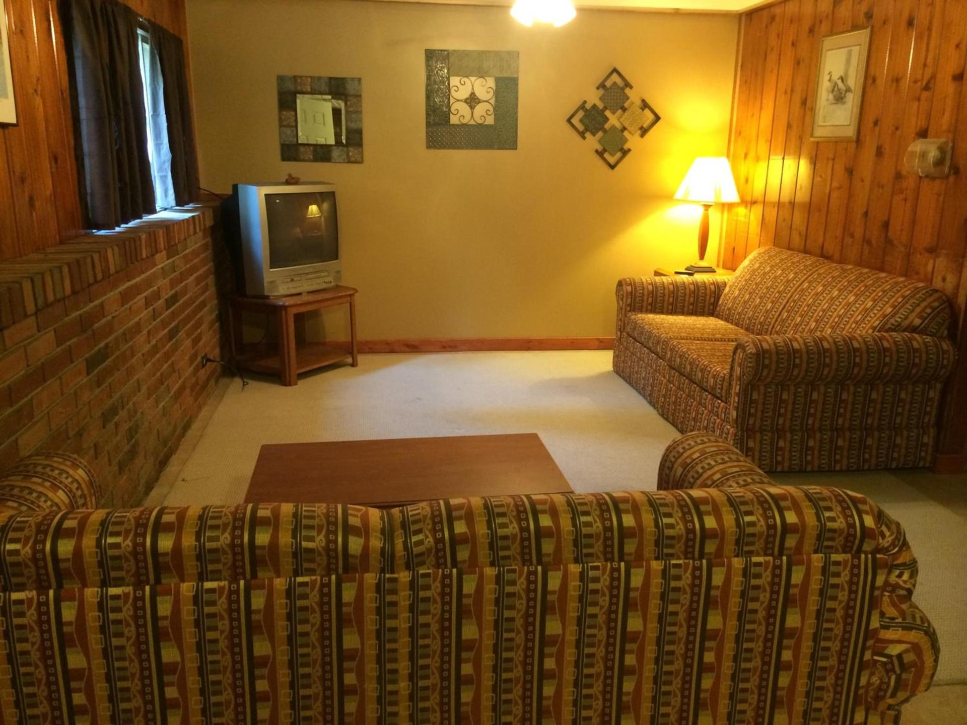 Alpine Motel photo 22