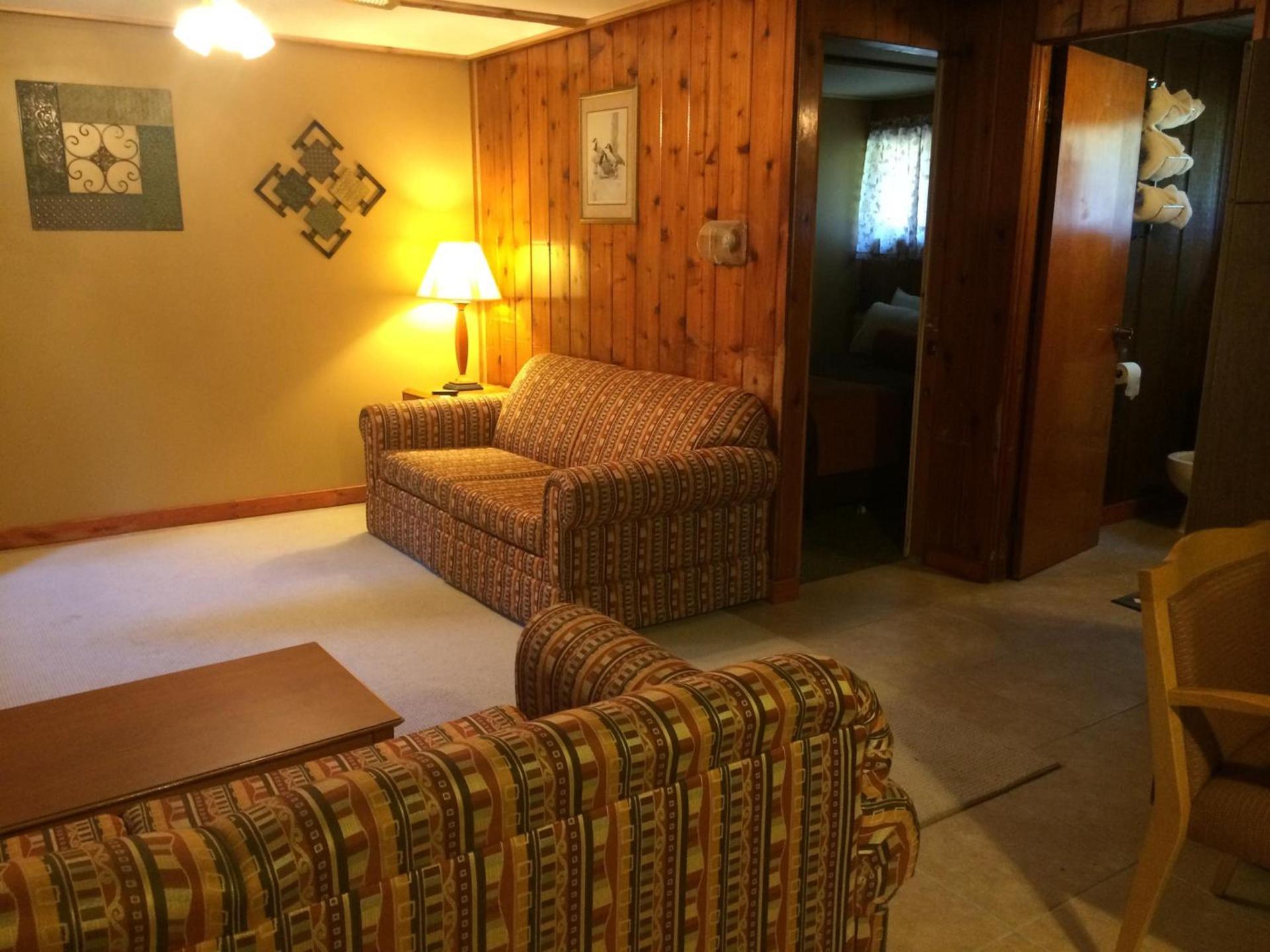 Alpine Motel photo 20