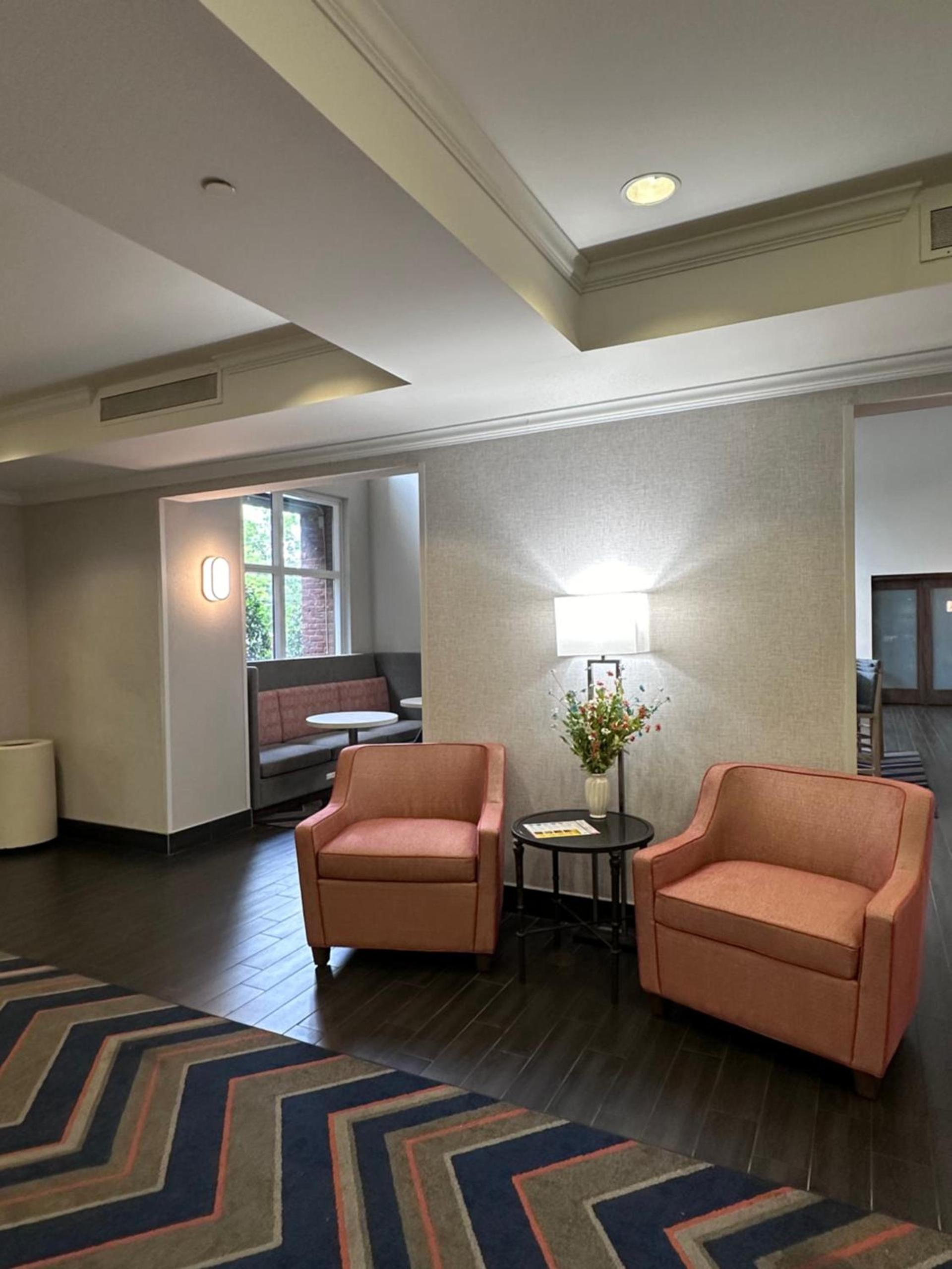 Hampton Inn & Suites Tallahassee I-10-Thomasville Road photo 63