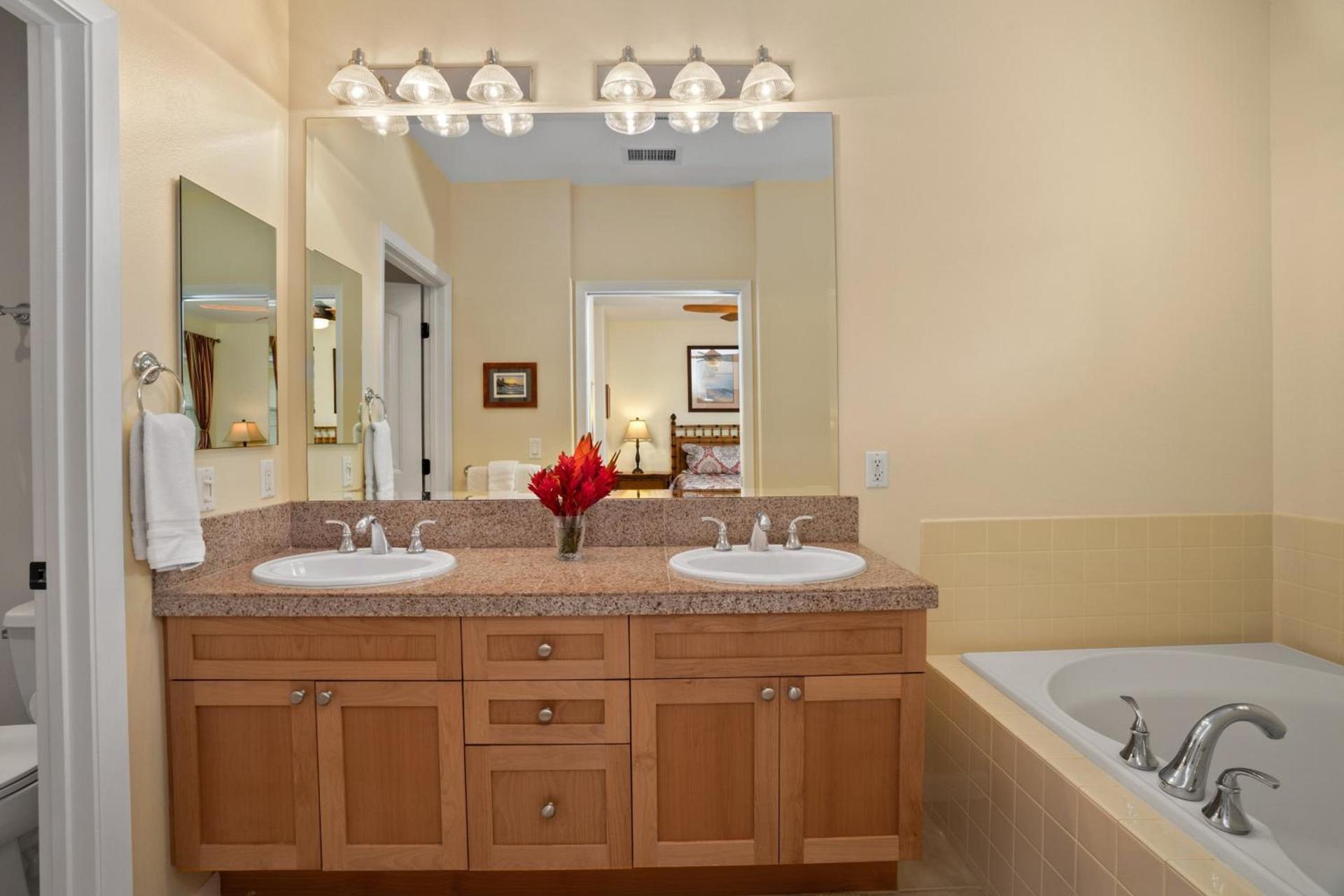 Princeville Condo with AC, Pool, Garage, Beach Gear 27B photo 23