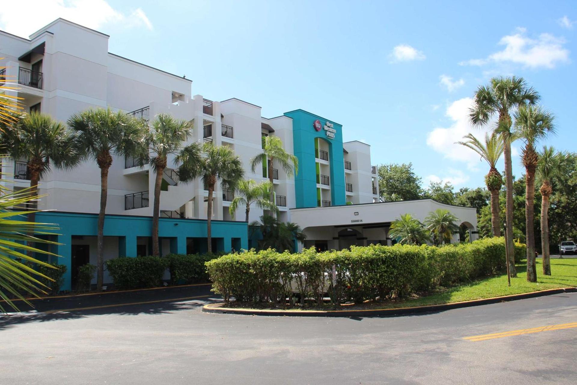 Best Western Plus Deerfield Beach Hotel & Suites photo 7