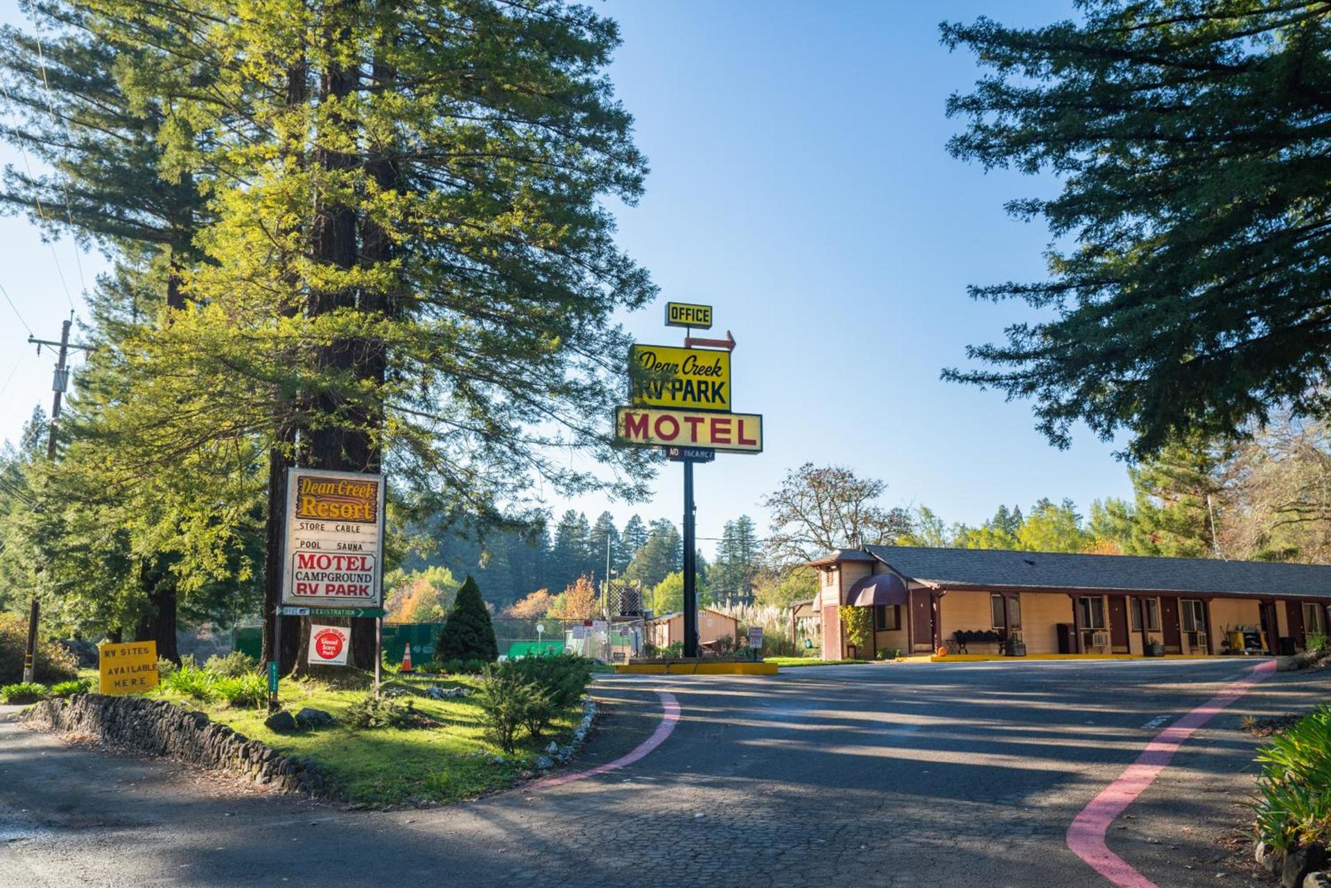 Dean Creek Resort photo 1