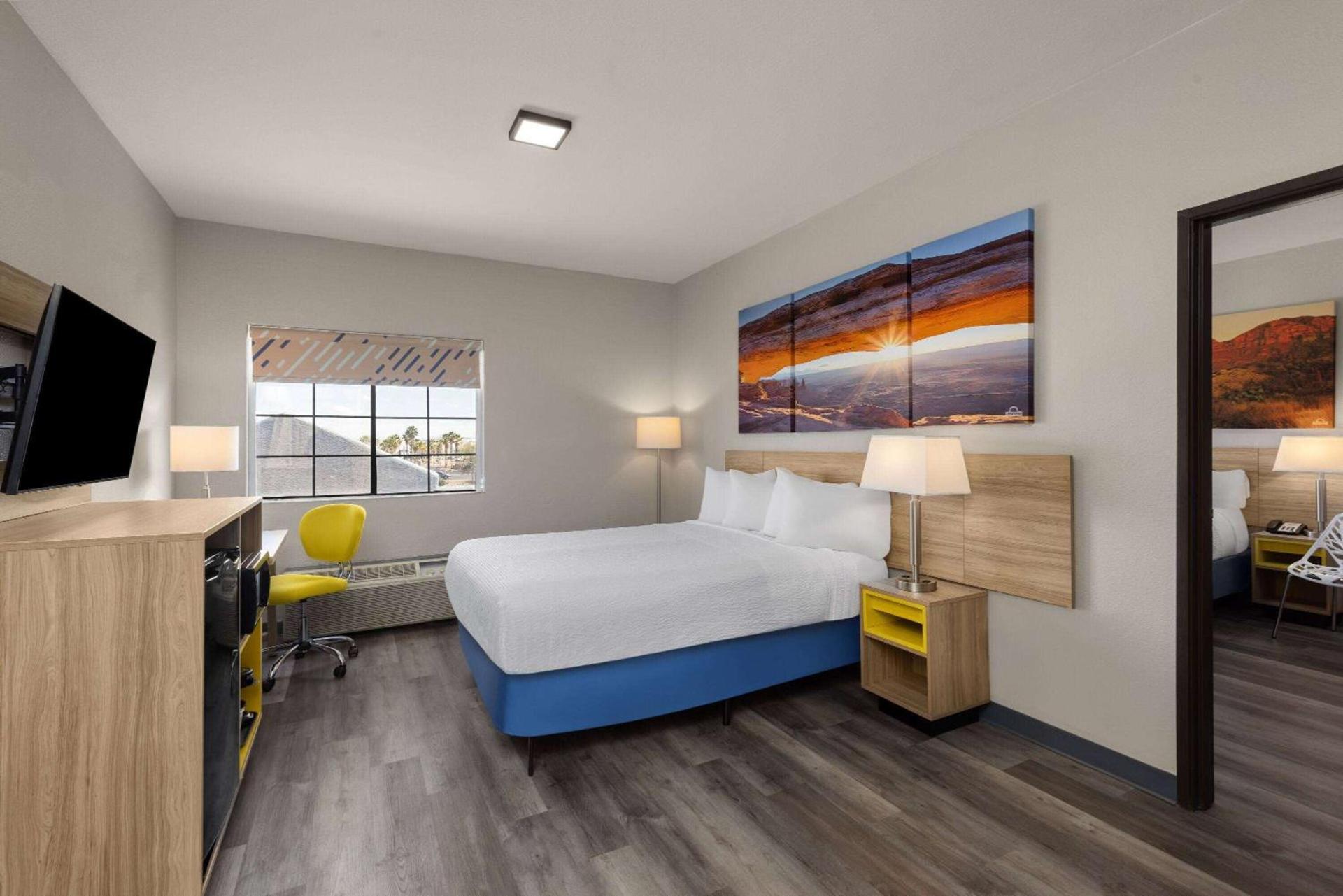 Days Inn & Suites by Wyndham Tucson/Marana photo 32