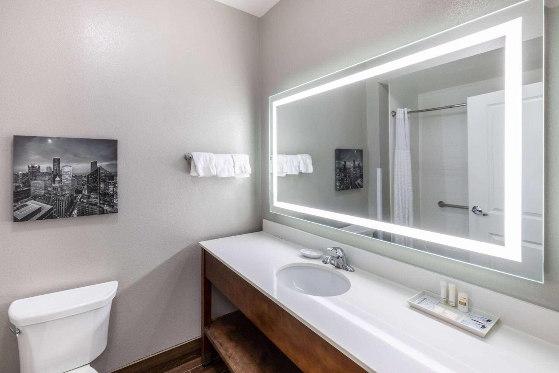 La Quinta by Wyndham Houston NW Beltway8/WestRD photo 39