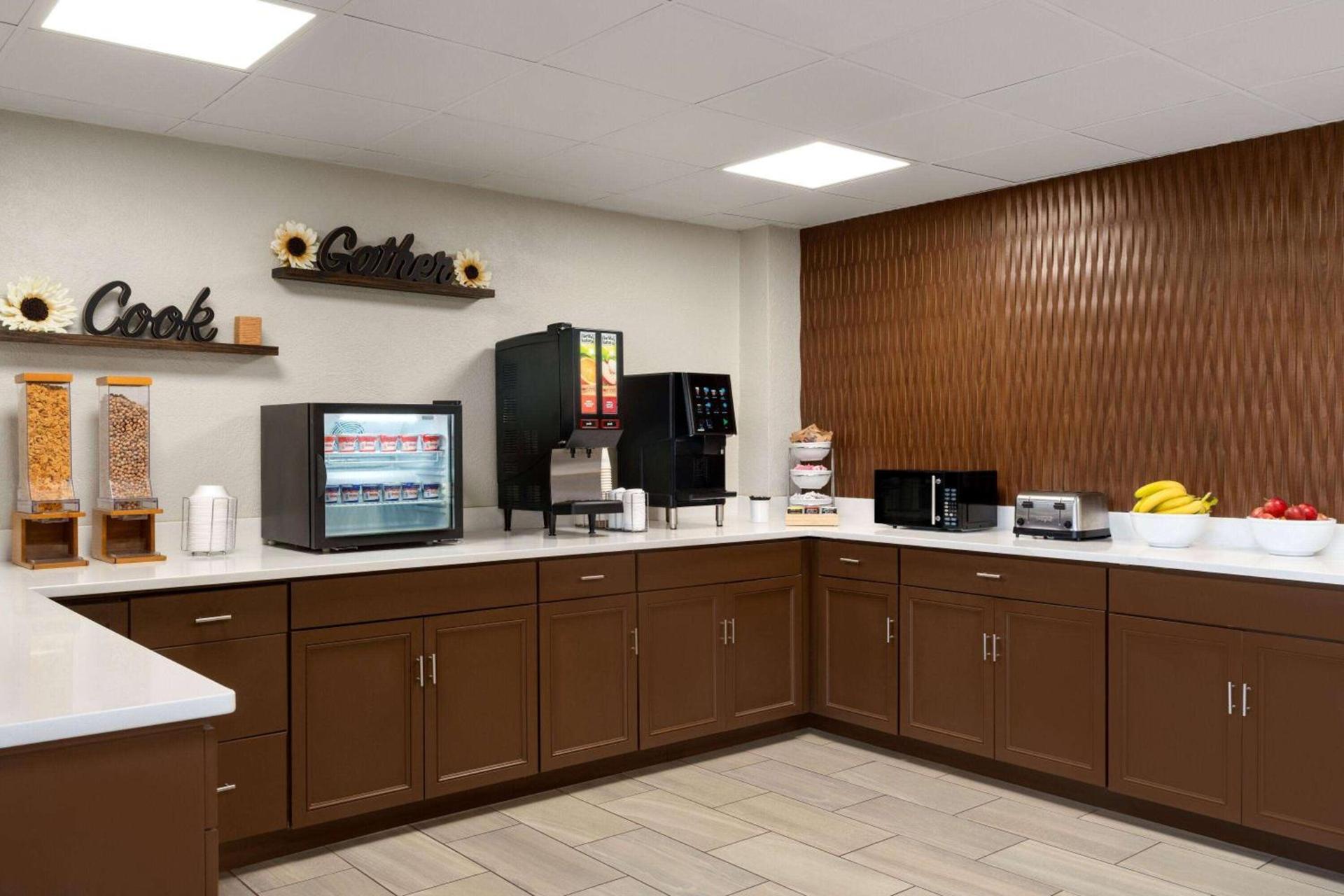 Wingate by Wyndham Williamsburg photo 16