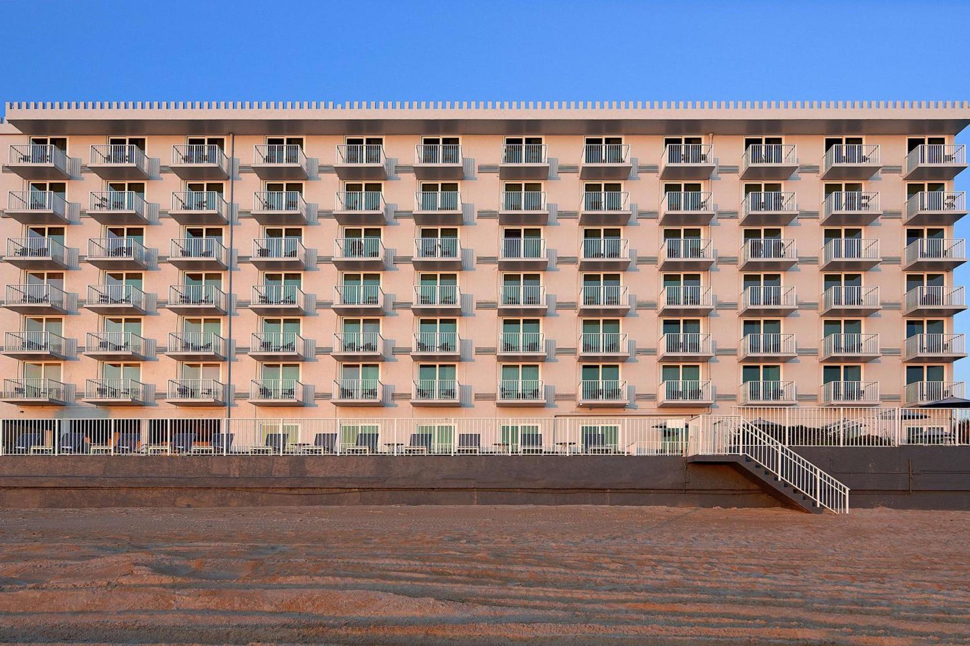 Spark by Hilton Ormond Beach Oceanfront photo 2
