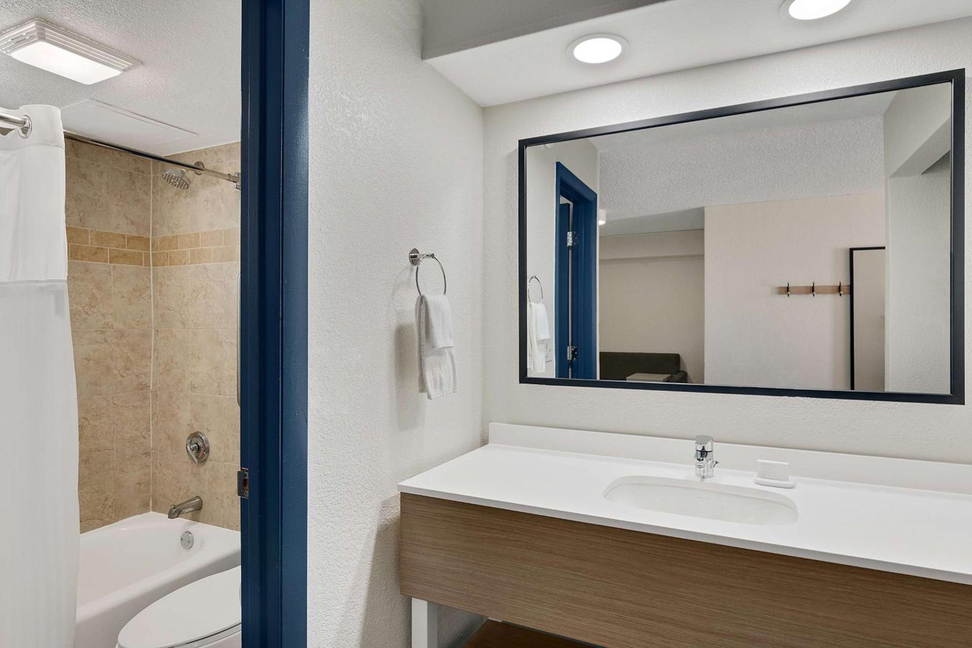 Spark by Hilton Ormond Beach Oceanfront photo 14