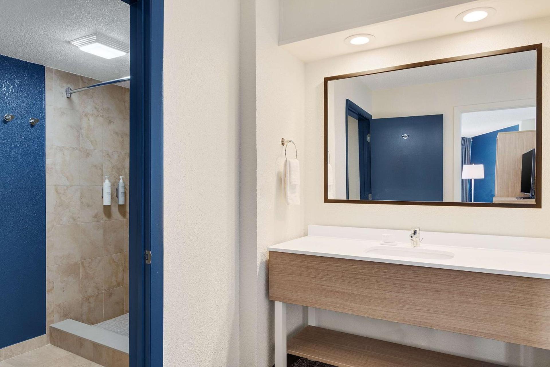 Spark by Hilton Ormond Beach Oceanfront photo 33