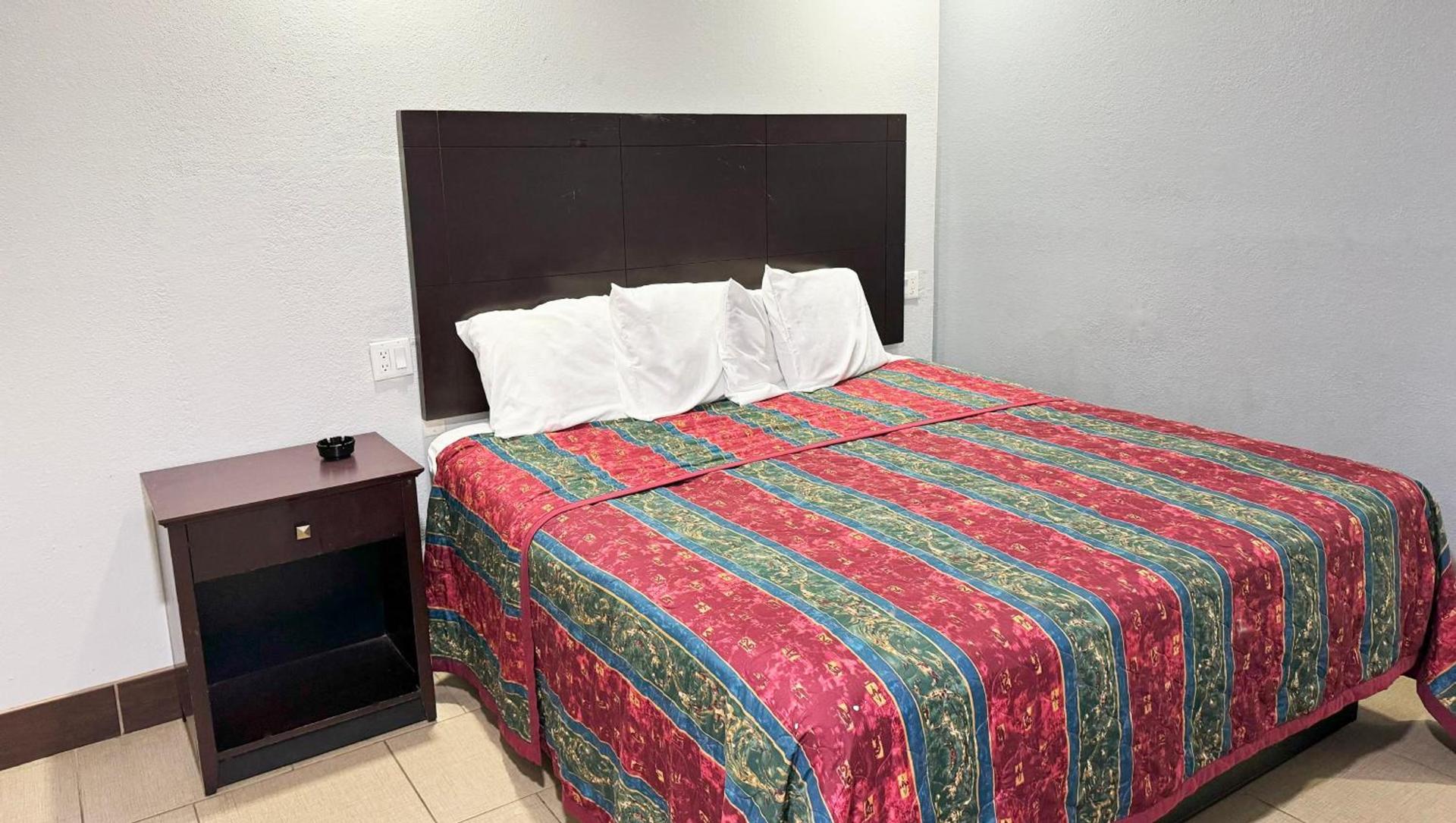 Xpress Inn & Extended Stays photo 91