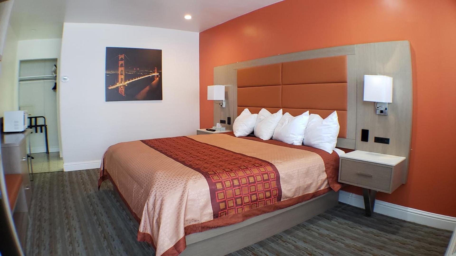 Presidio Parkway Inn photo 30