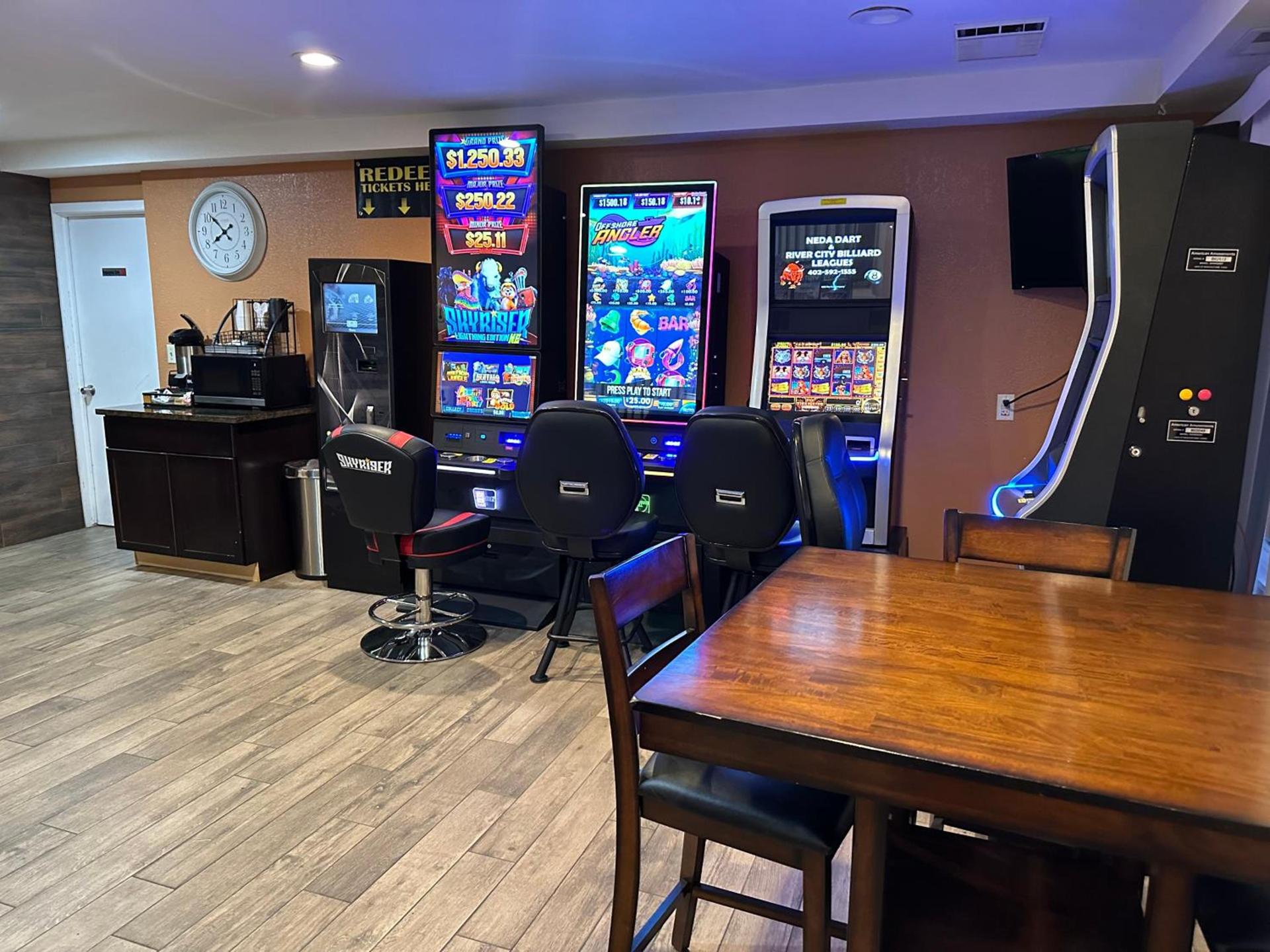 Stay Inn by OYO Near I 80 Lincoln West photo 5