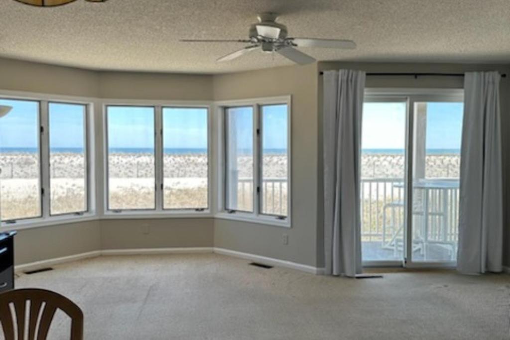 Sea Breeze Beach View photo 4