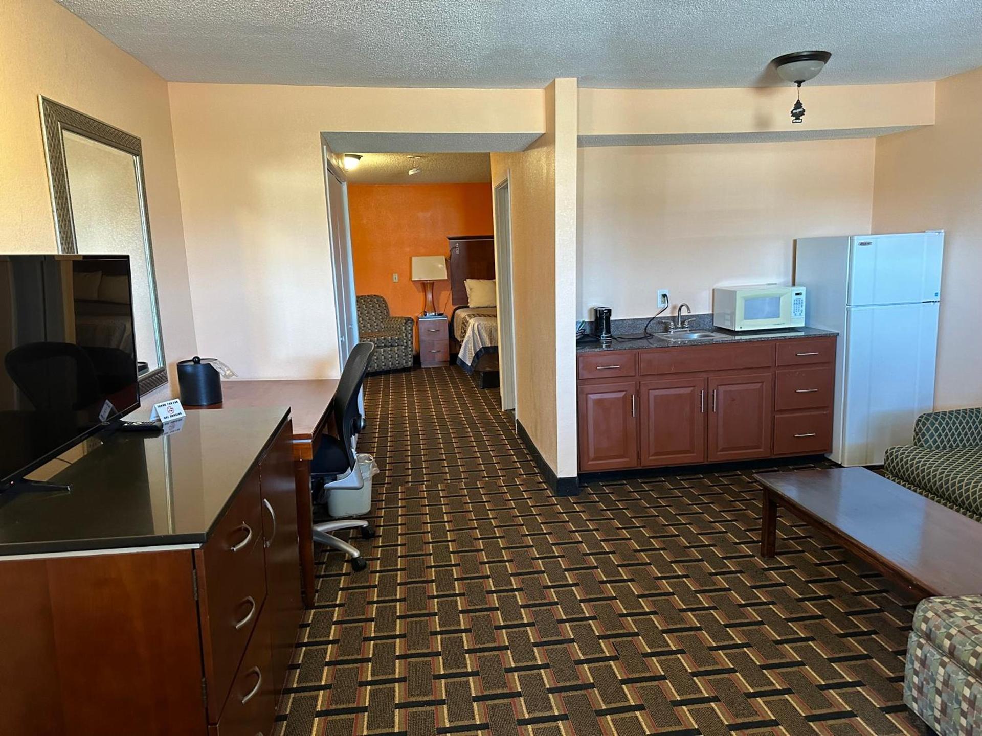 Stay Inn by OYO Near I 80 Lincoln West photo 21