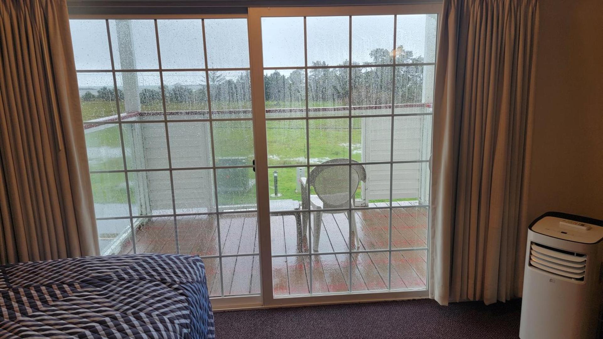 Oceanview Inn and Suites photo 9