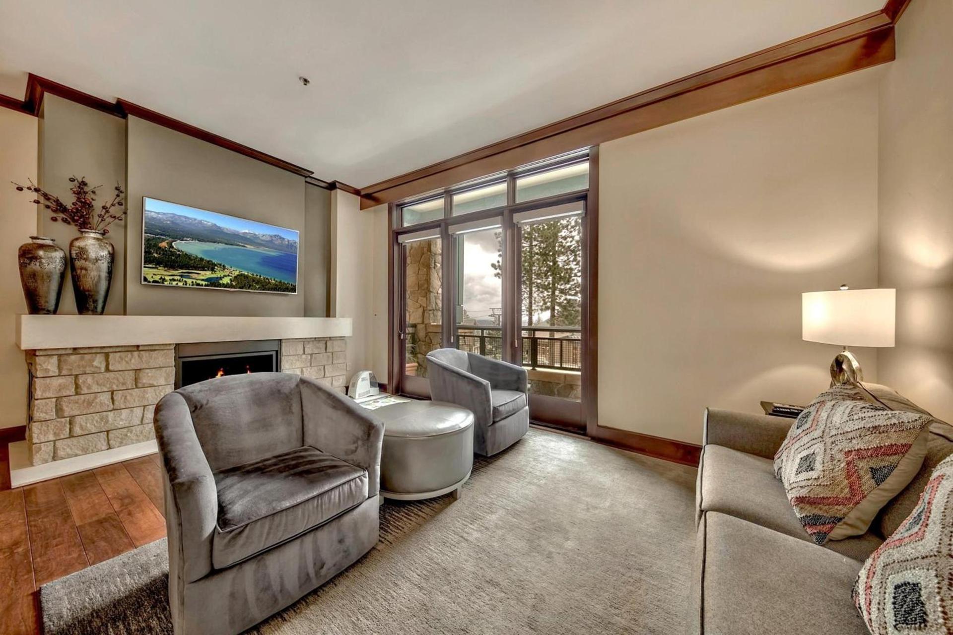 Constellation Residences photo 69