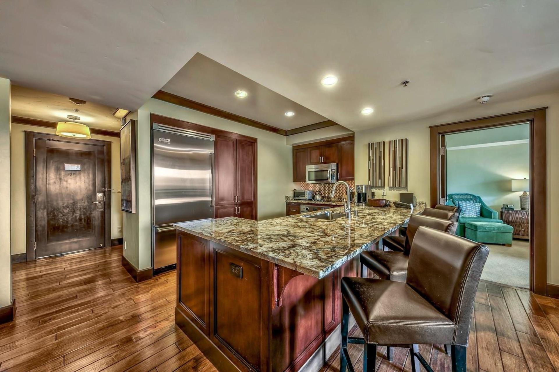Constellation Residences photo 74