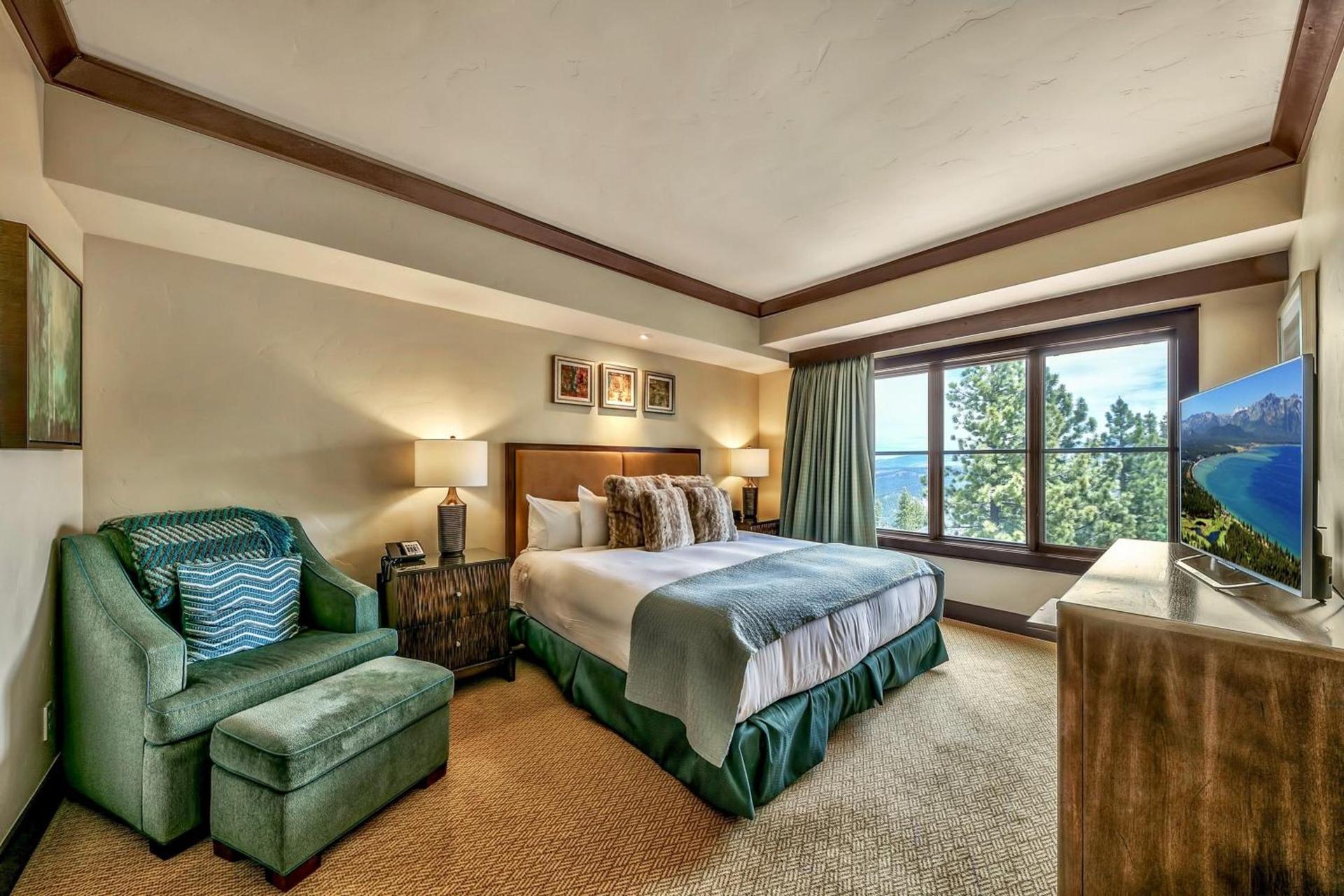 Constellation Residences photo 83