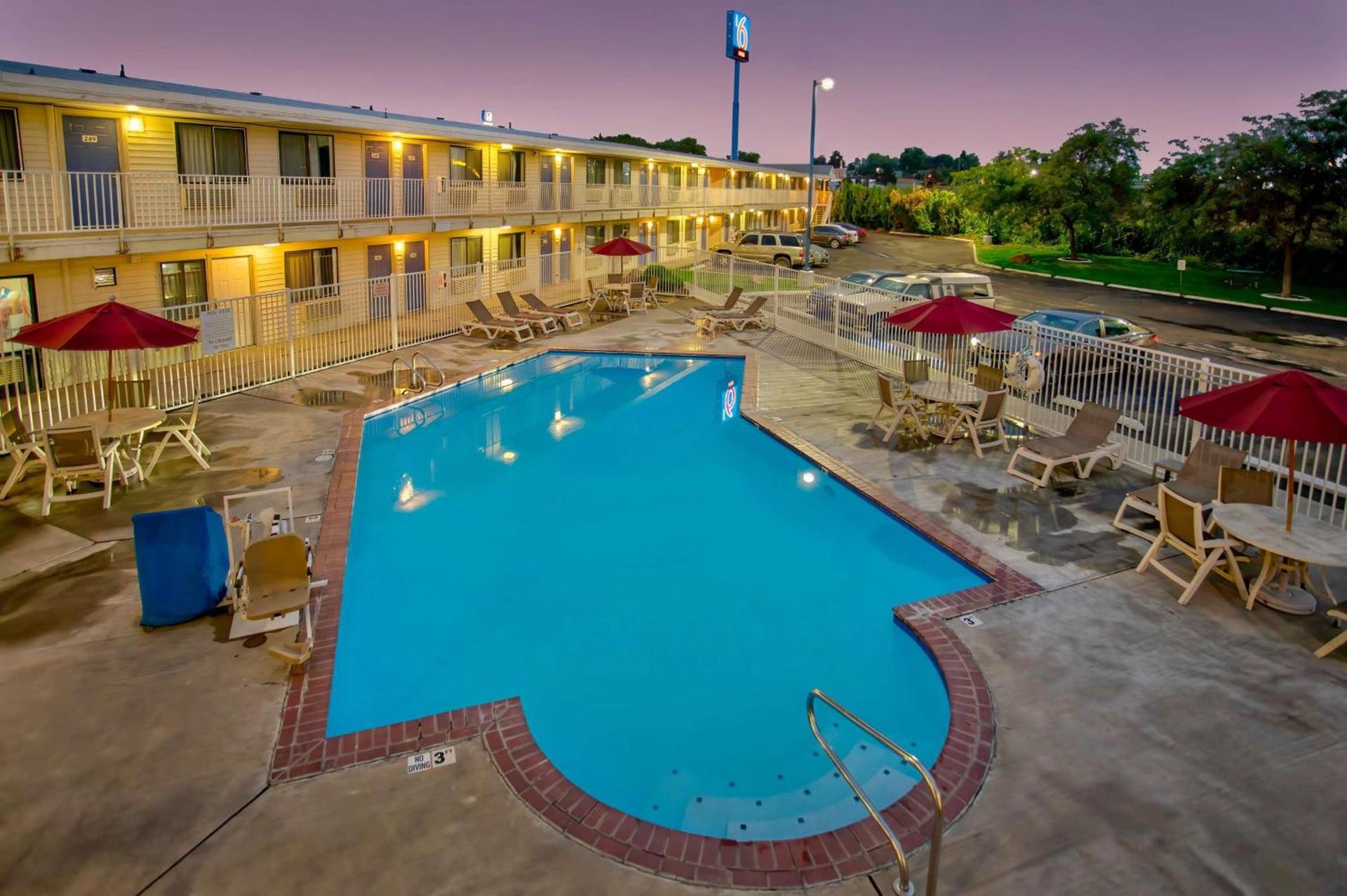 Motel 6-Richland, WA - Kennewick photo 2