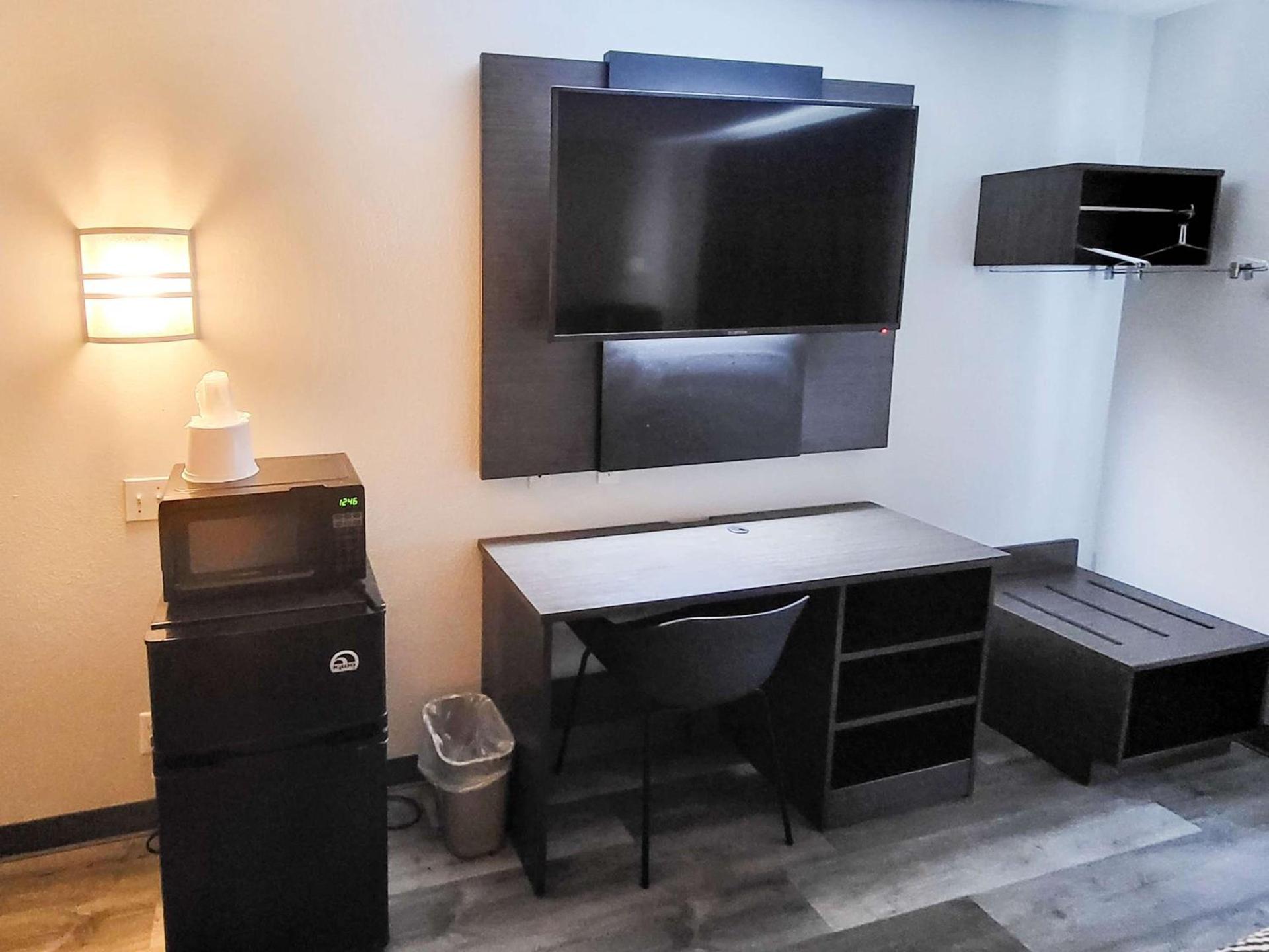 Motel 6 Sinton TX photo 7