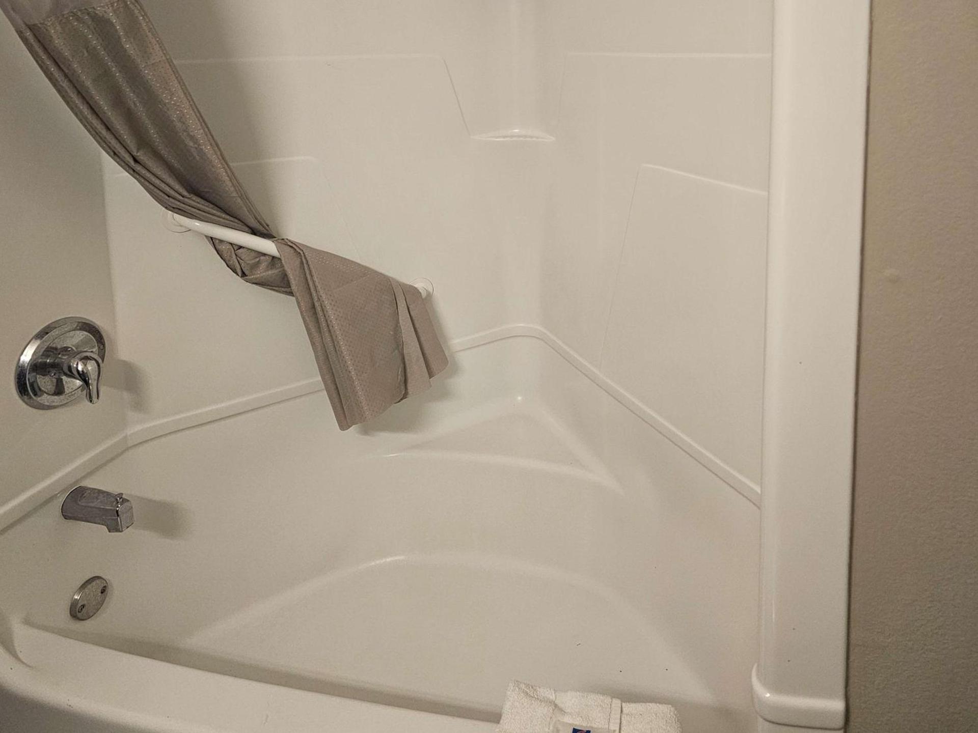 Motel 6 Sinton TX photo 9